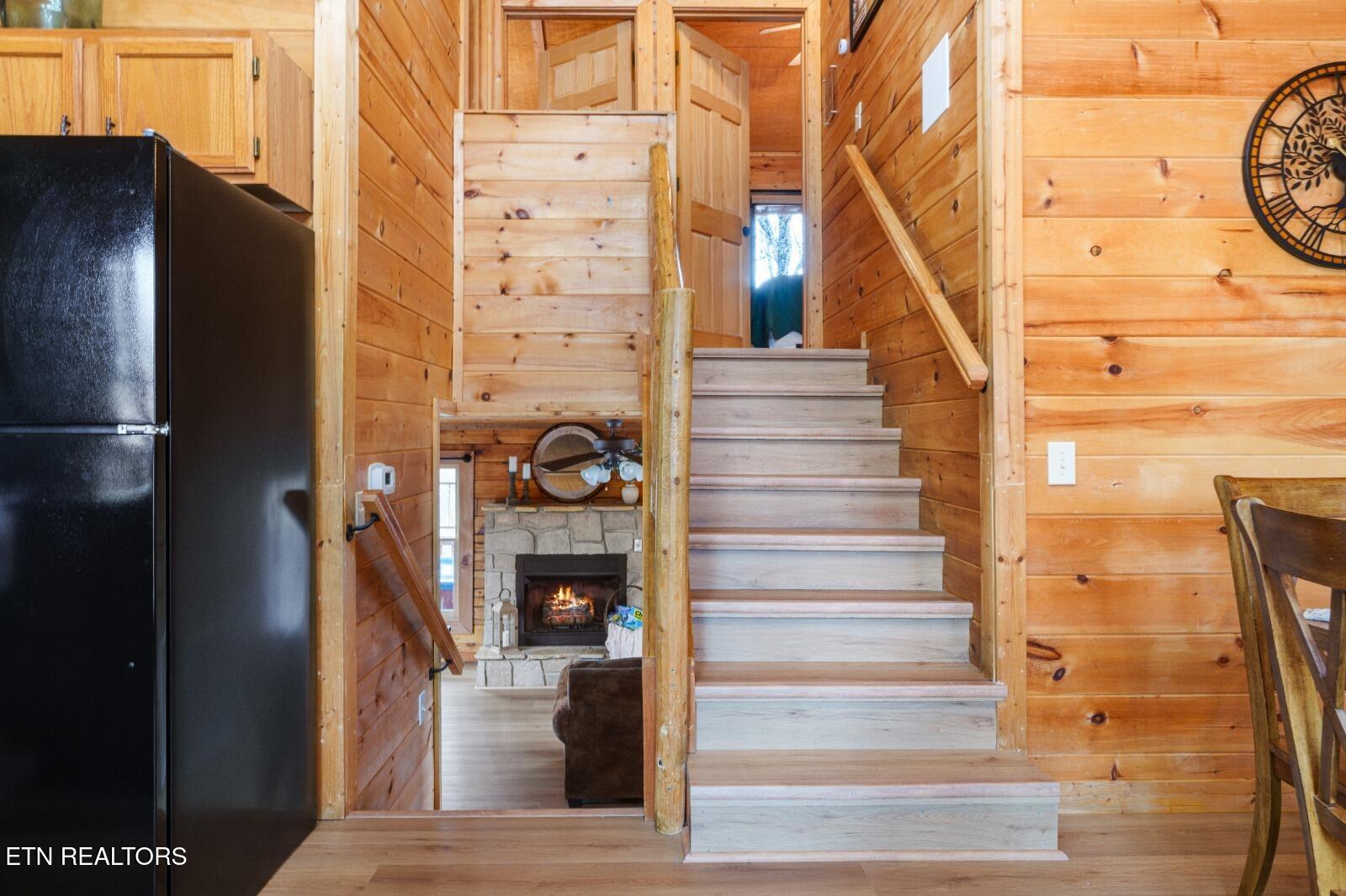 1628 Ginnys Trail Sevierville TN 37876