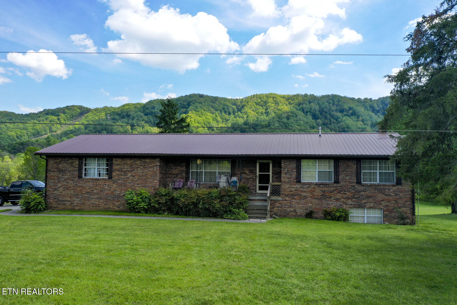 6259 Tennessee 131 Washburn TN 37888