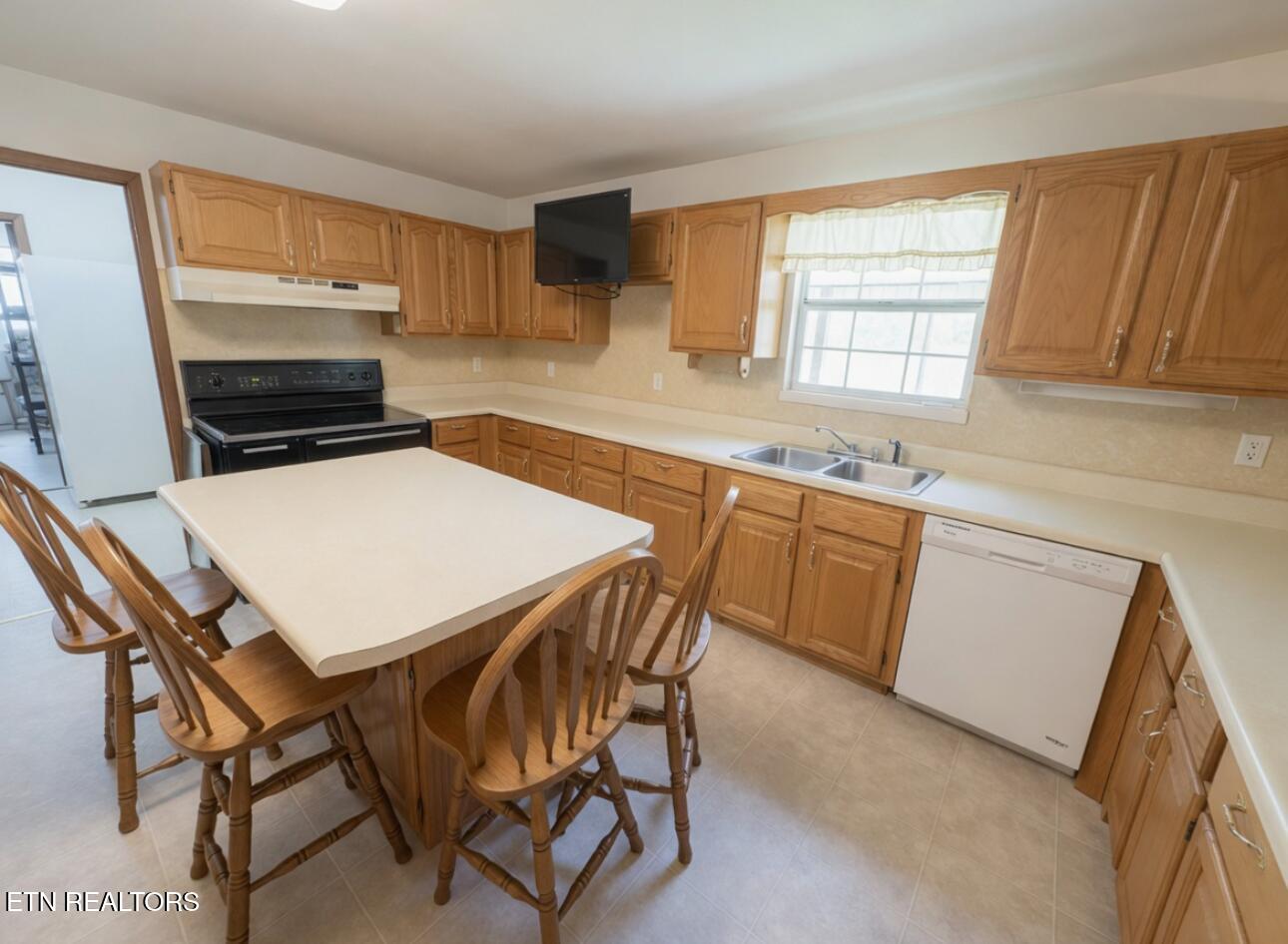 6259 Tennessee 131 Washburn TN 37888