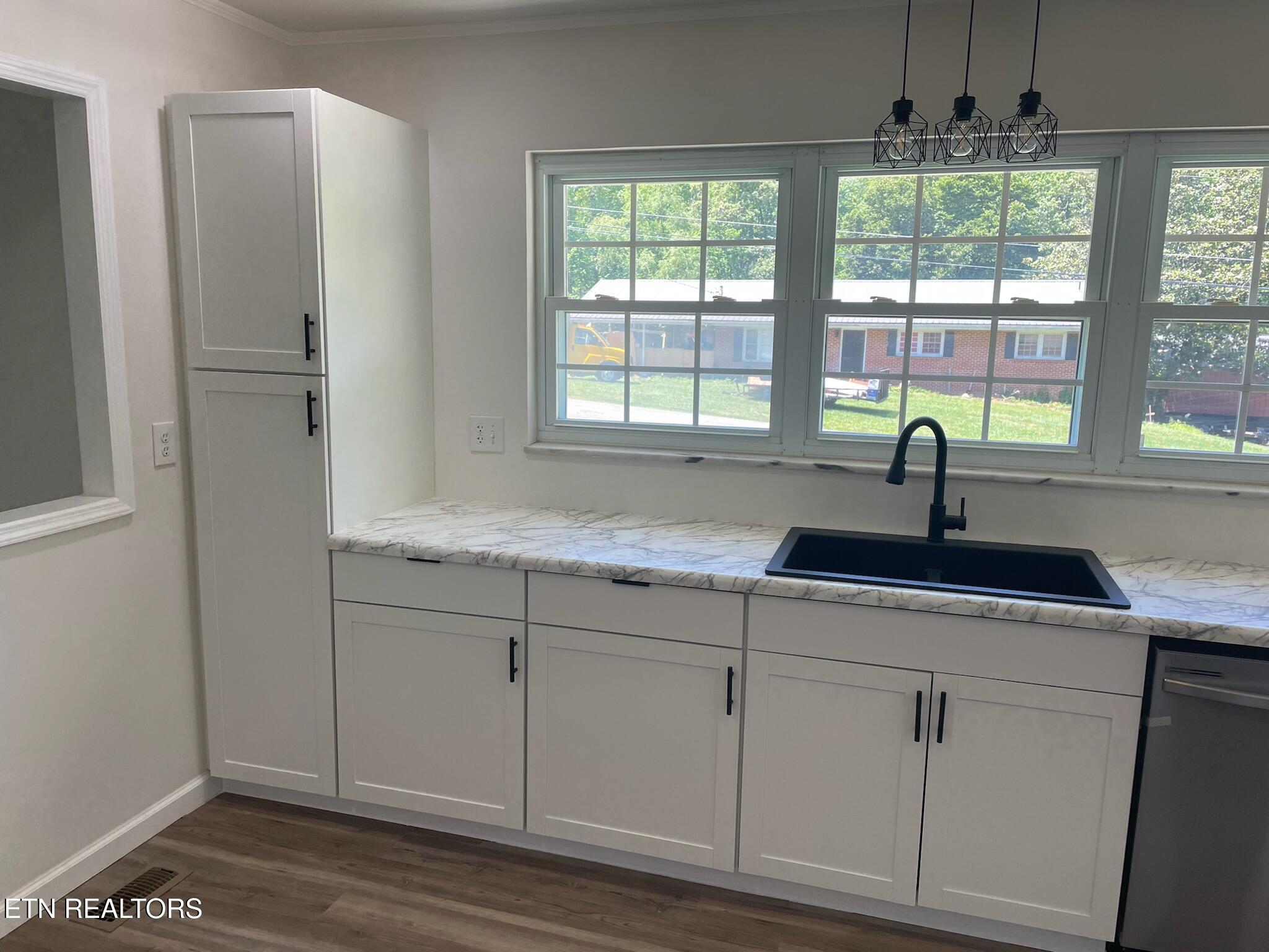186/166 Stone Drive Crossville TN 38555