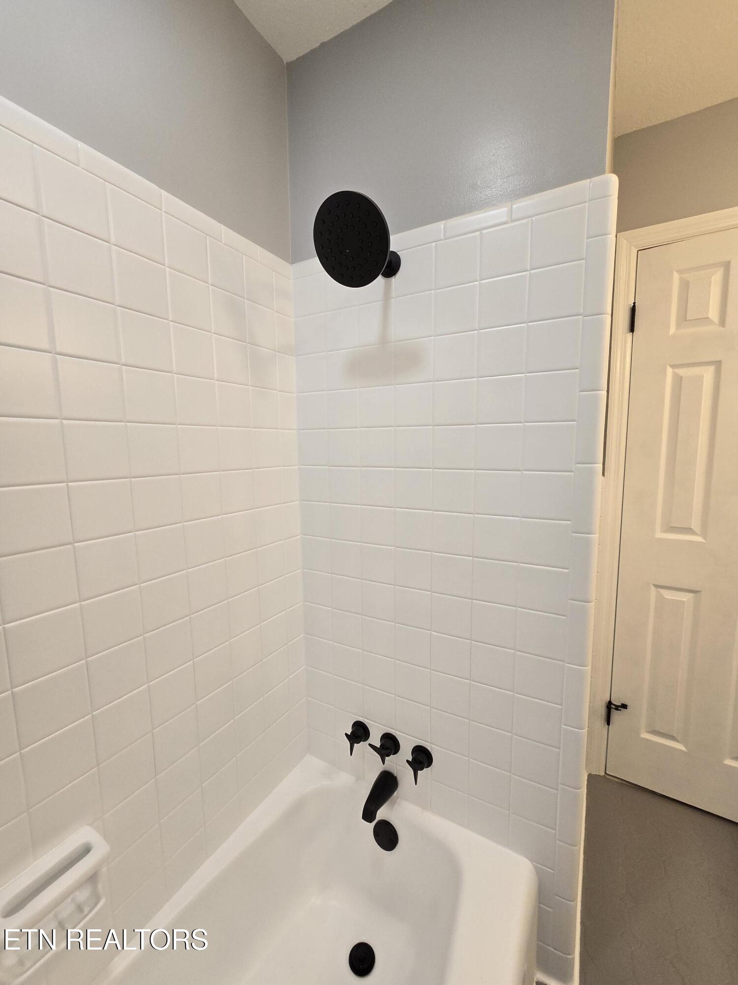 186/166 Stone Drive Crossville TN 38555