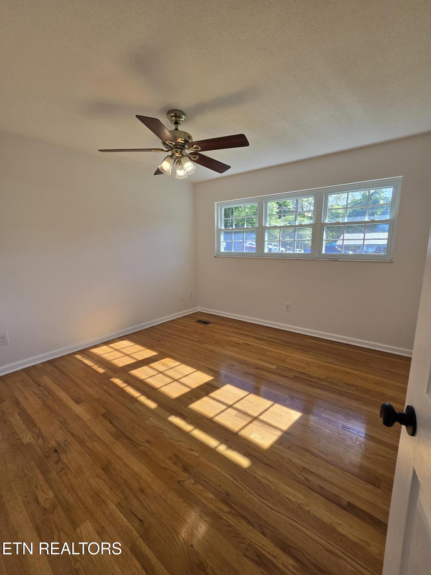 186/166 Stone Drive Crossville TN 38555