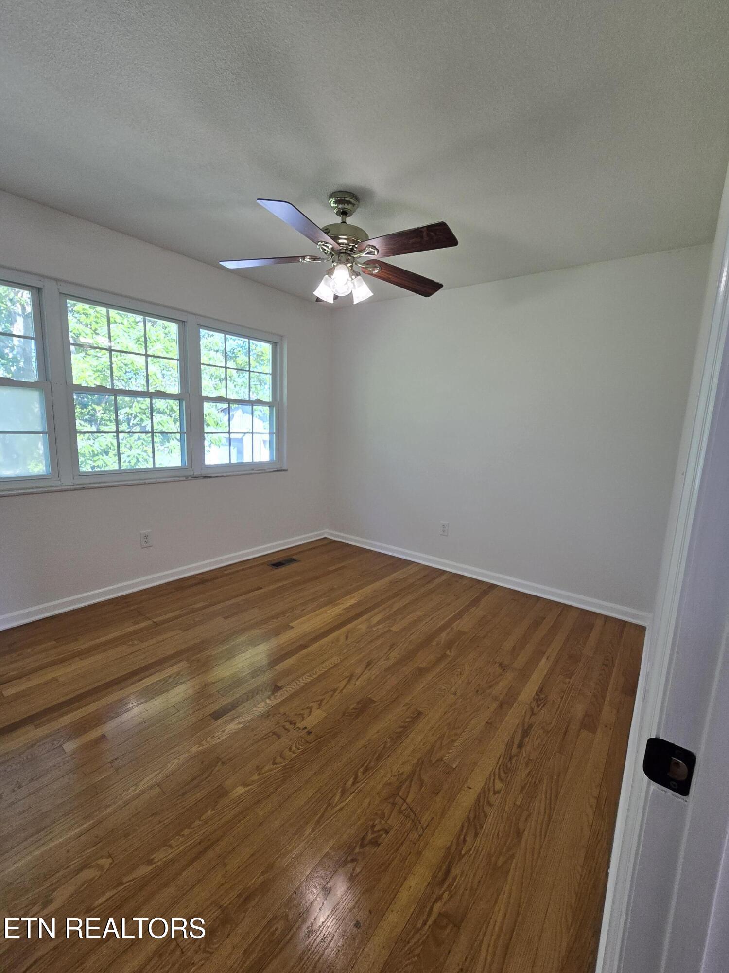 186/166 Stone Drive Crossville TN 38555