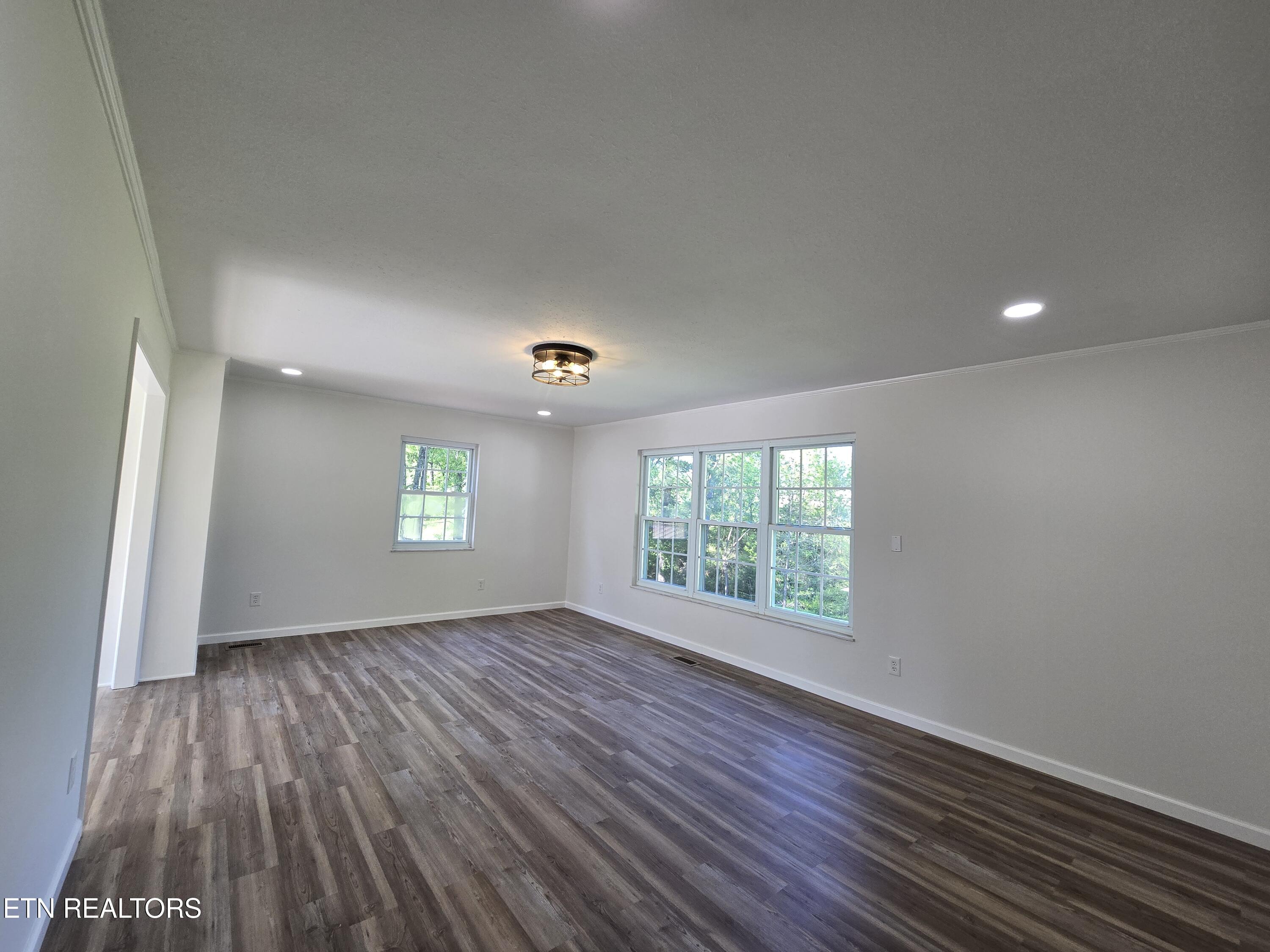 186/166 Stone Drive Crossville TN 38555