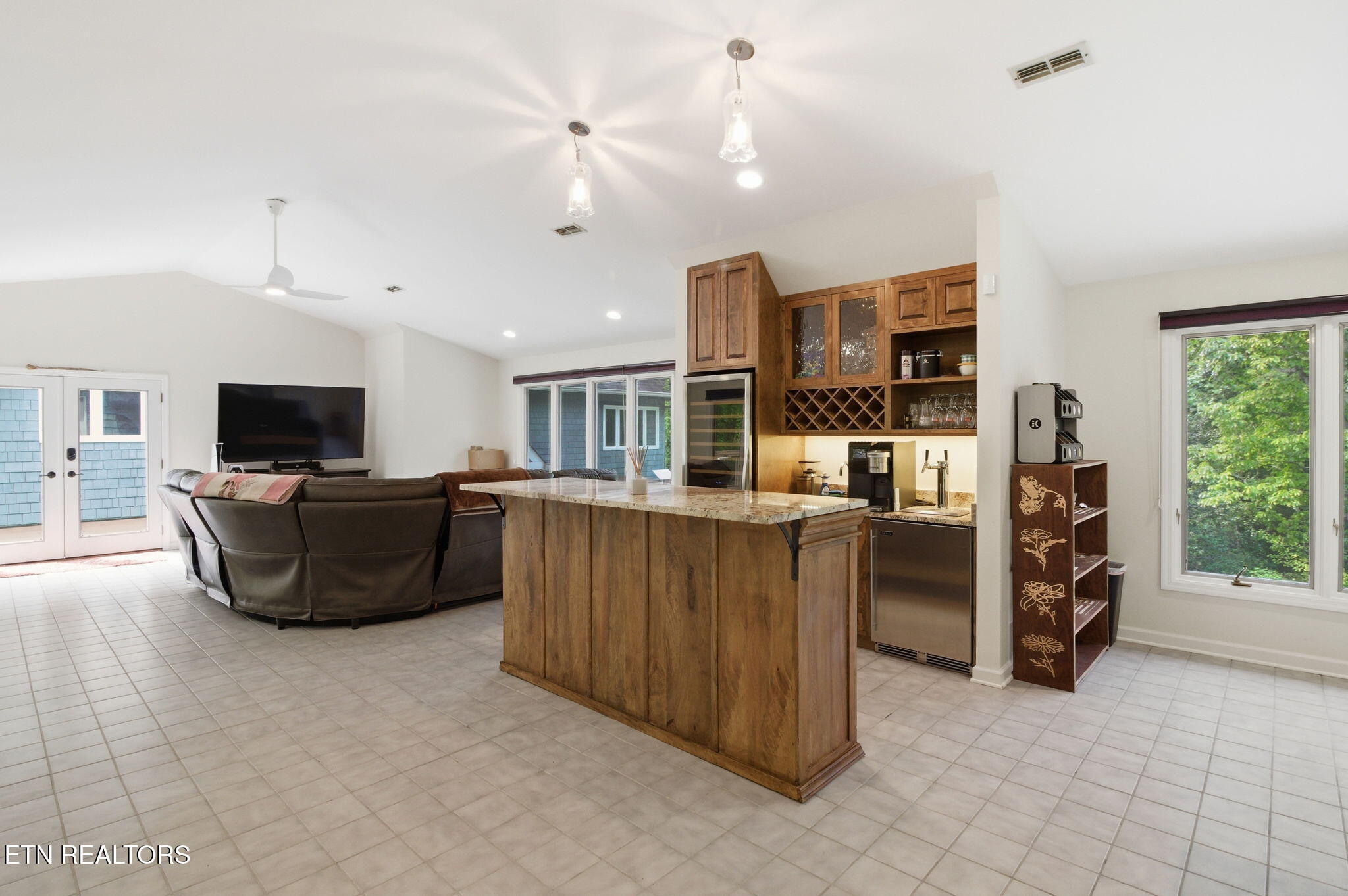9109 Lynnwood Lane Rockford TN 37853