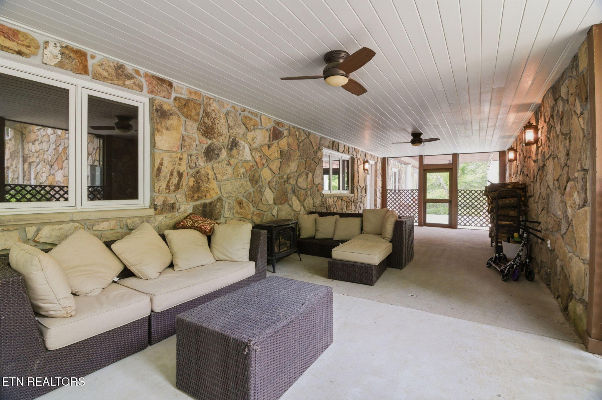 9109 Lynnwood Lane Rockford TN 37853