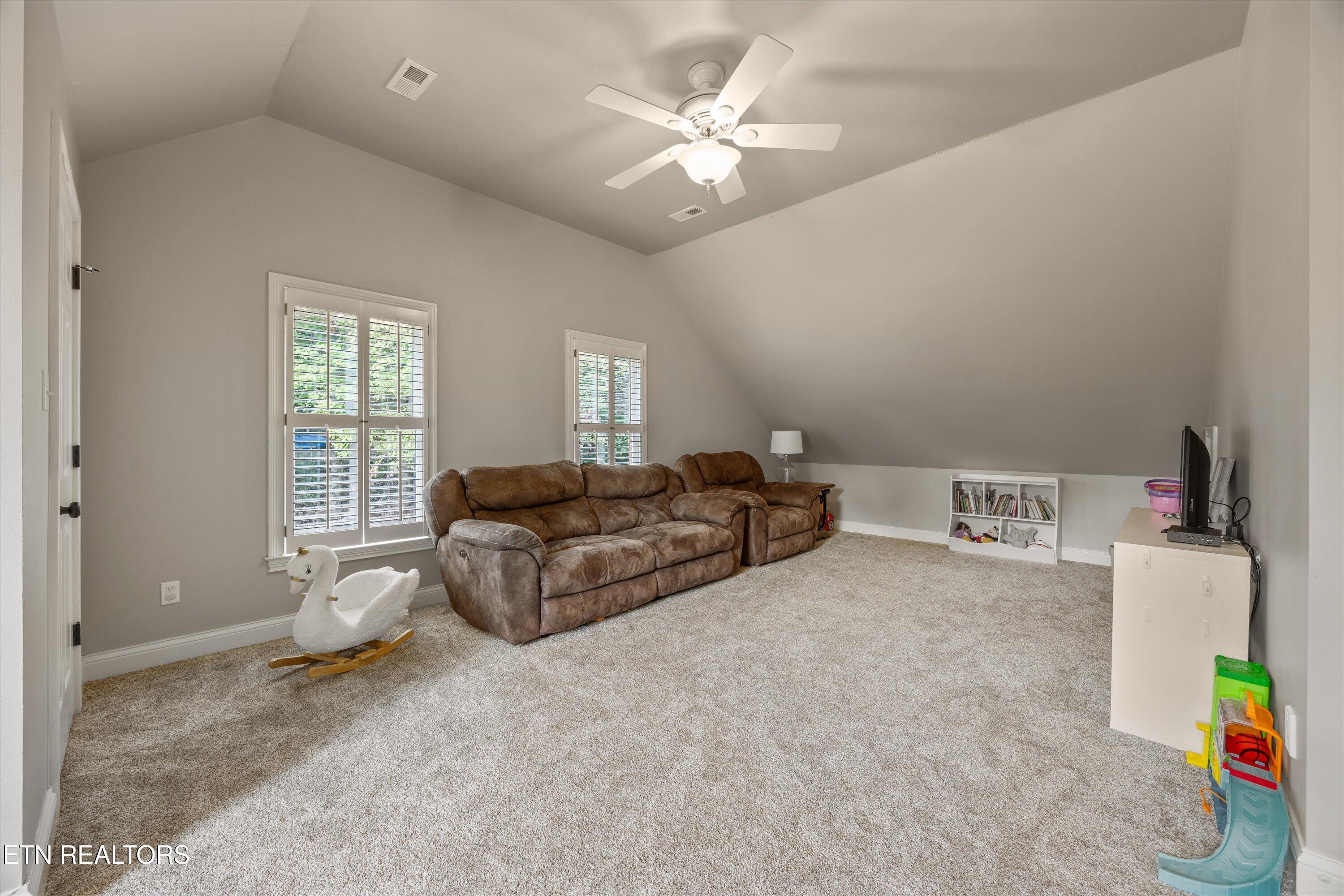 11919 Burnside Place Knoxville TN 37934