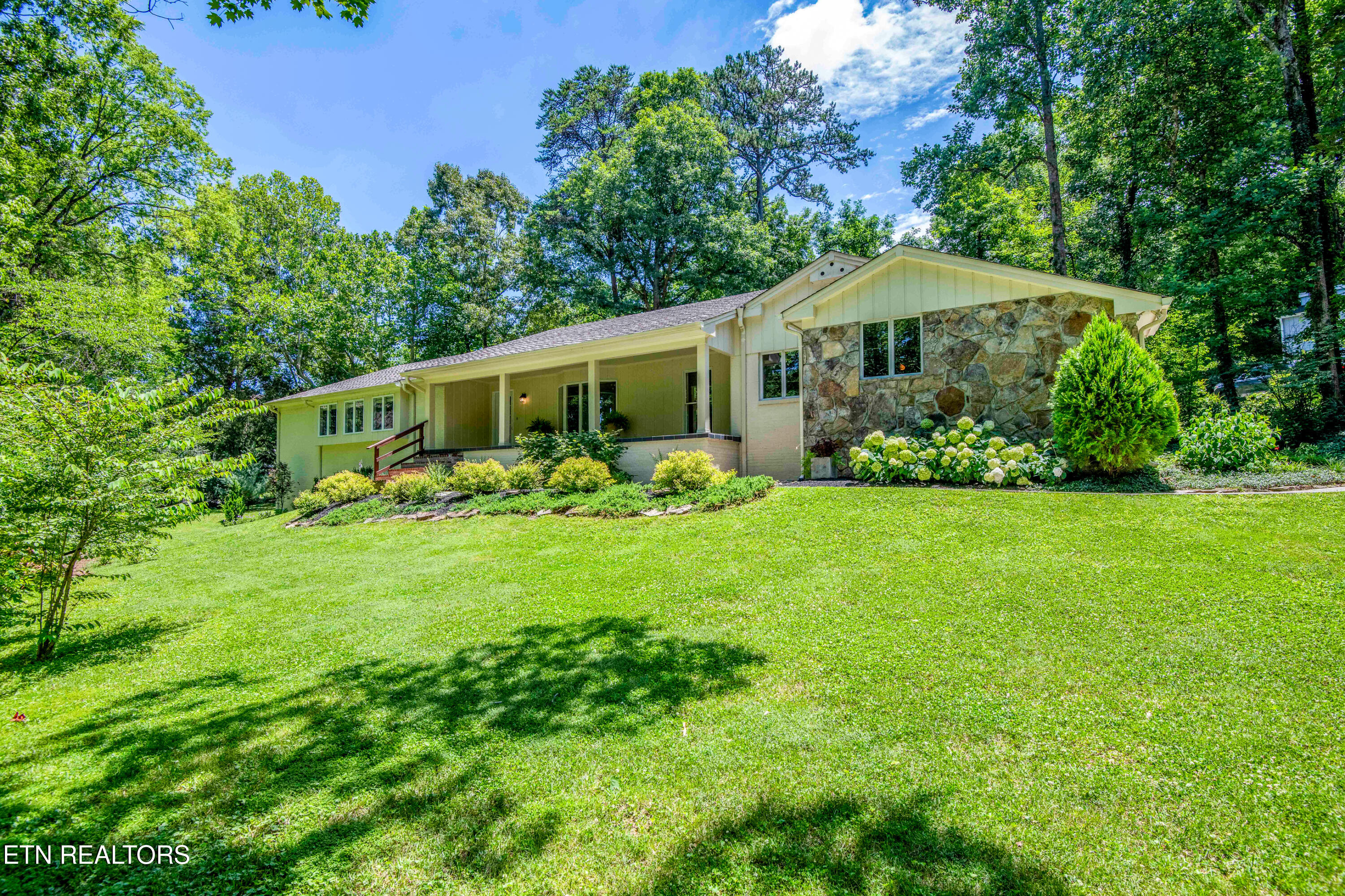 632 Augusta National Way Knoxville TN 37934