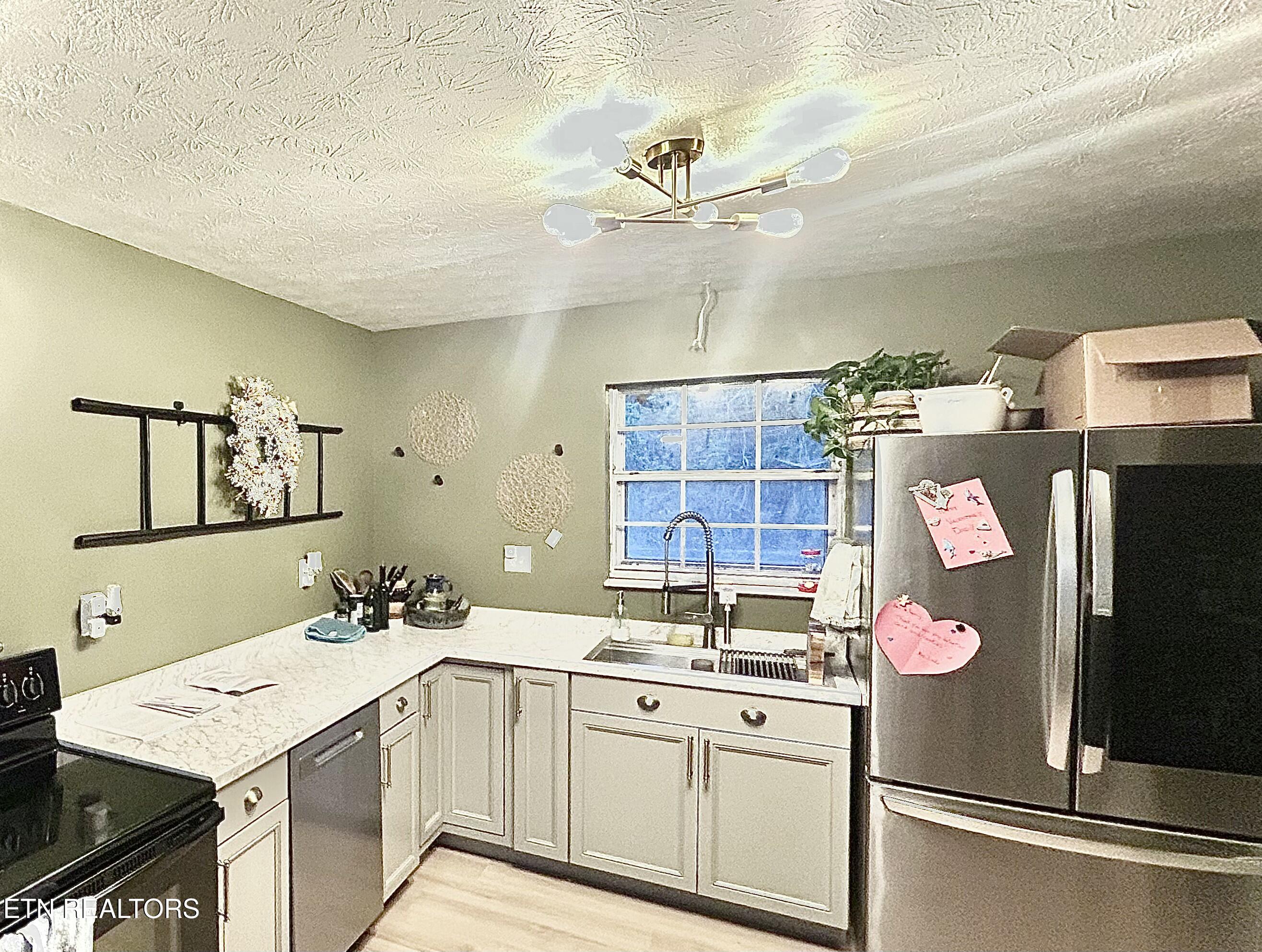 451 W Main Street Dandridge TN 37725