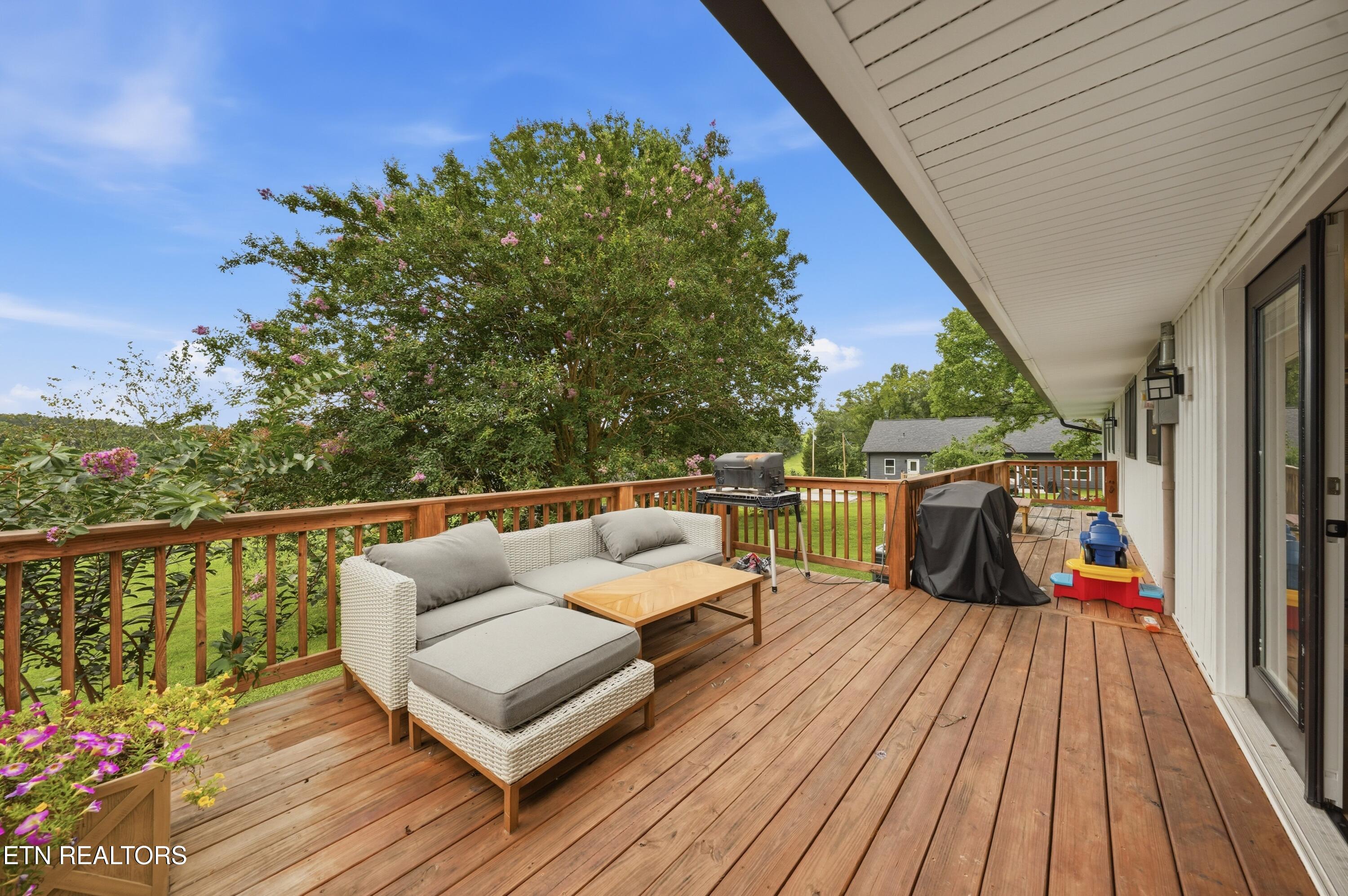 212 Copenhaver Road Lenoir City TN 37771