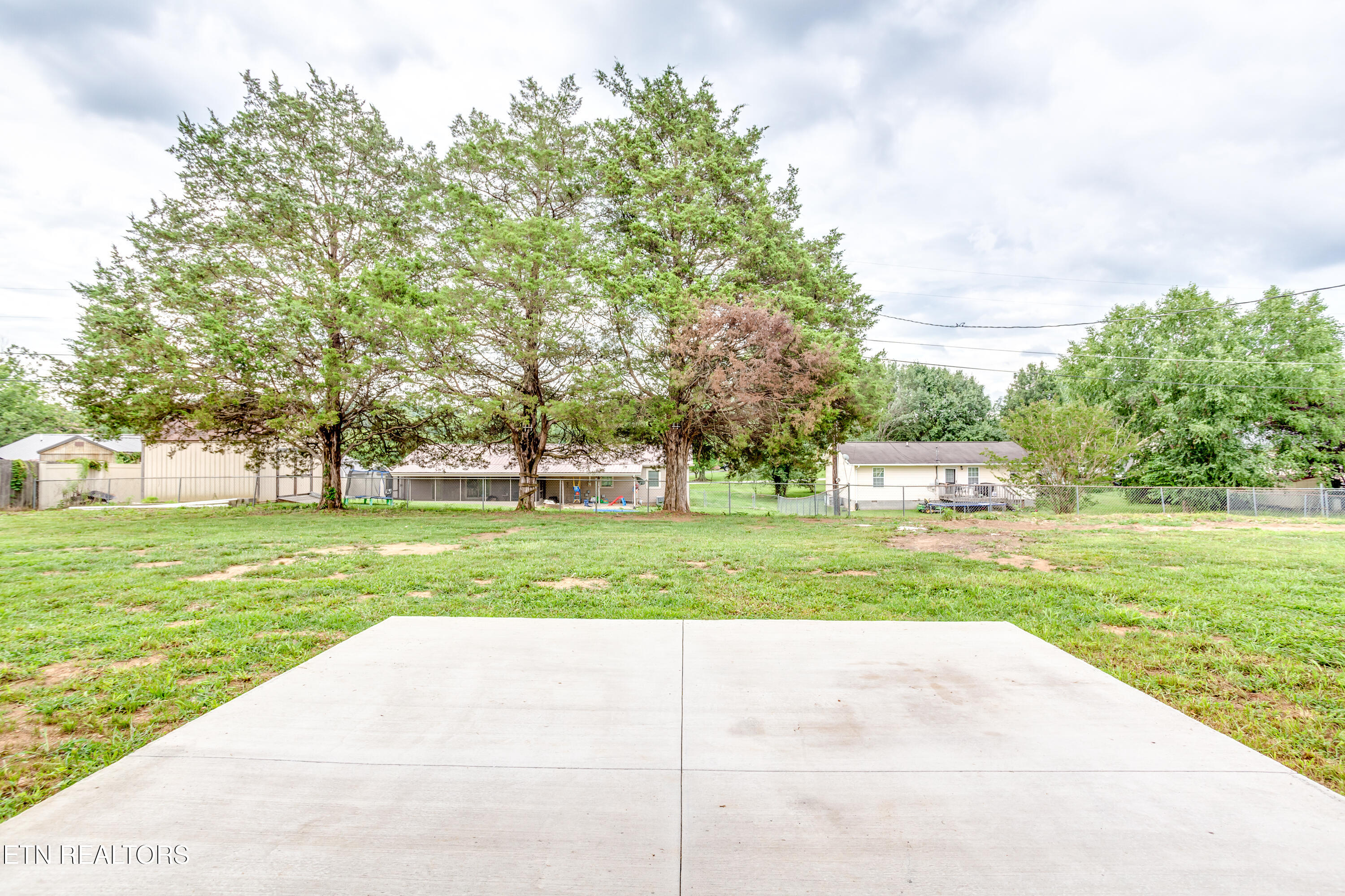 200 Farris Circle Lafollette TN 37766