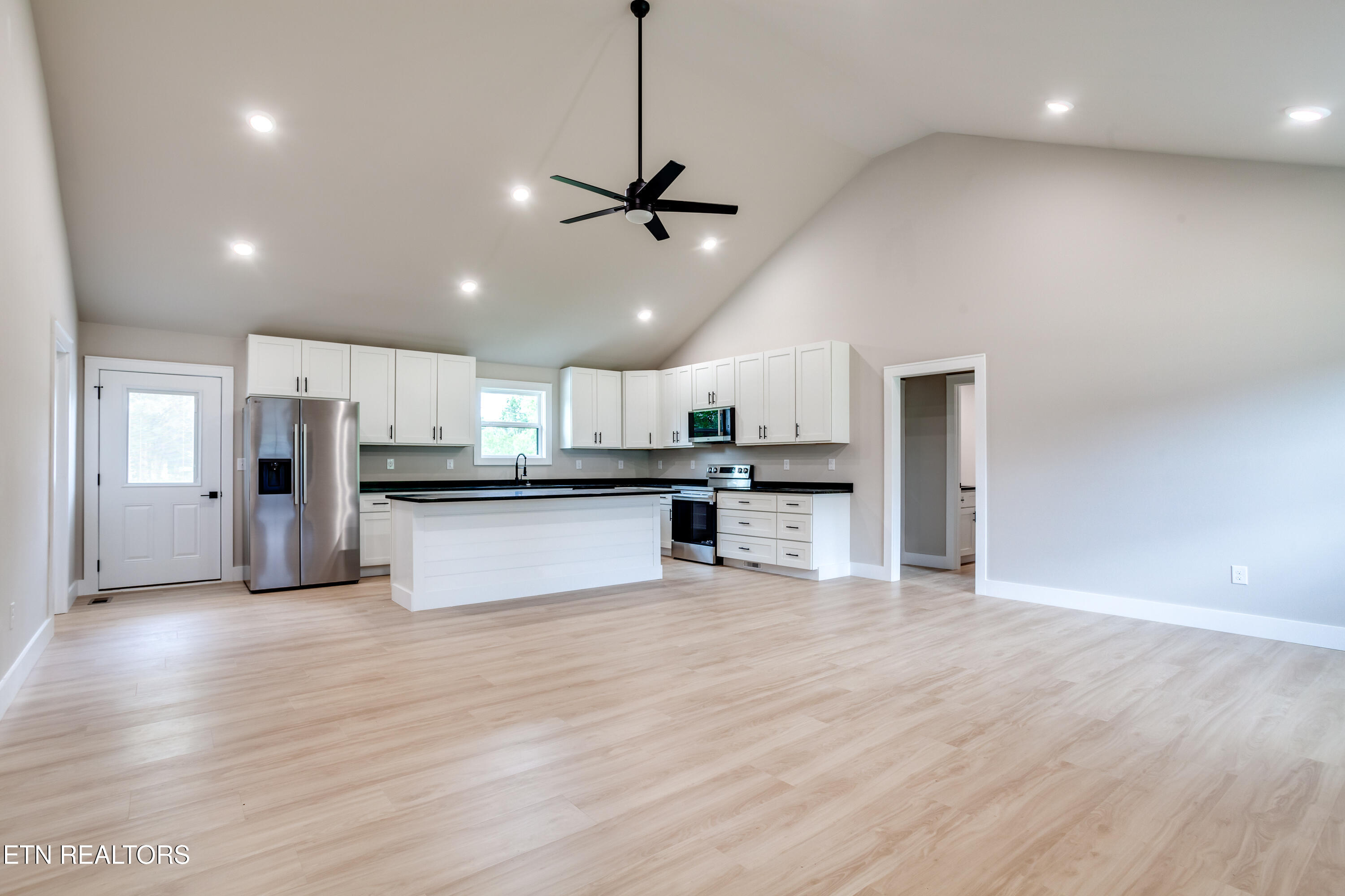 200 Farris Circle Lafollette TN 37766