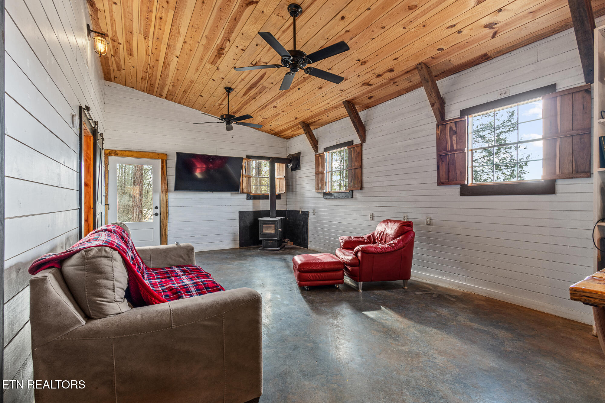 365 County Road 38 Riceville TN 37370