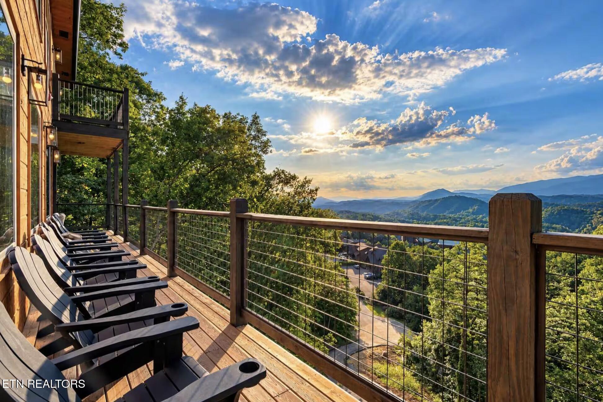 1990 Blackthorn Trail Sevierville TN 37876