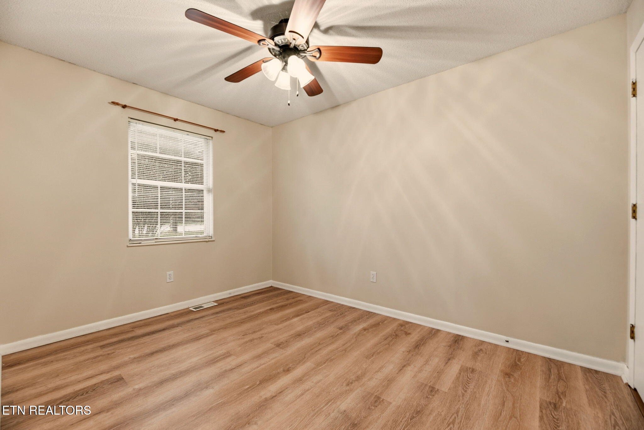 610 Red Bud Lane Oliver Springs TN 37840