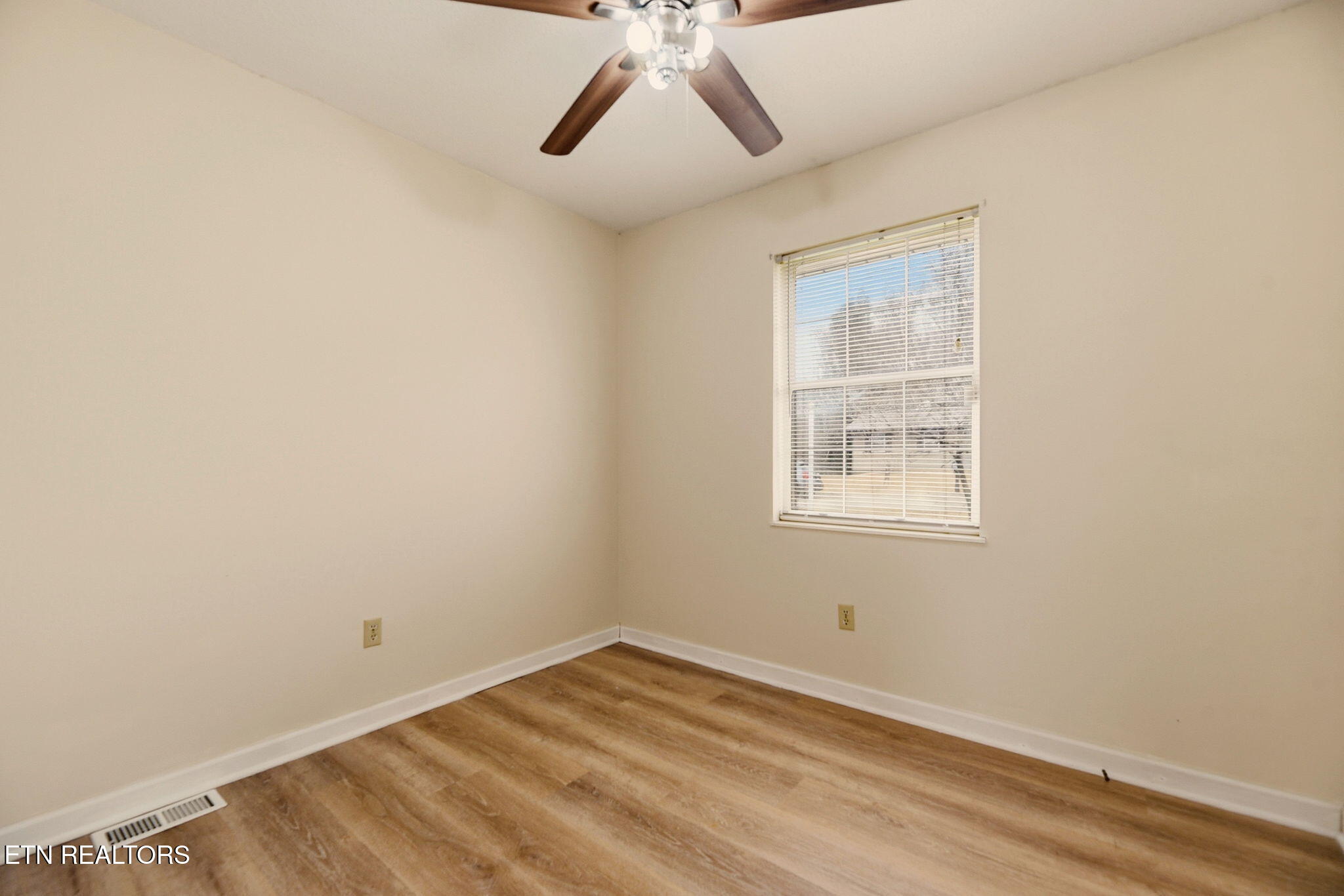 610 Red Bud Lane Oliver Springs TN 37840
