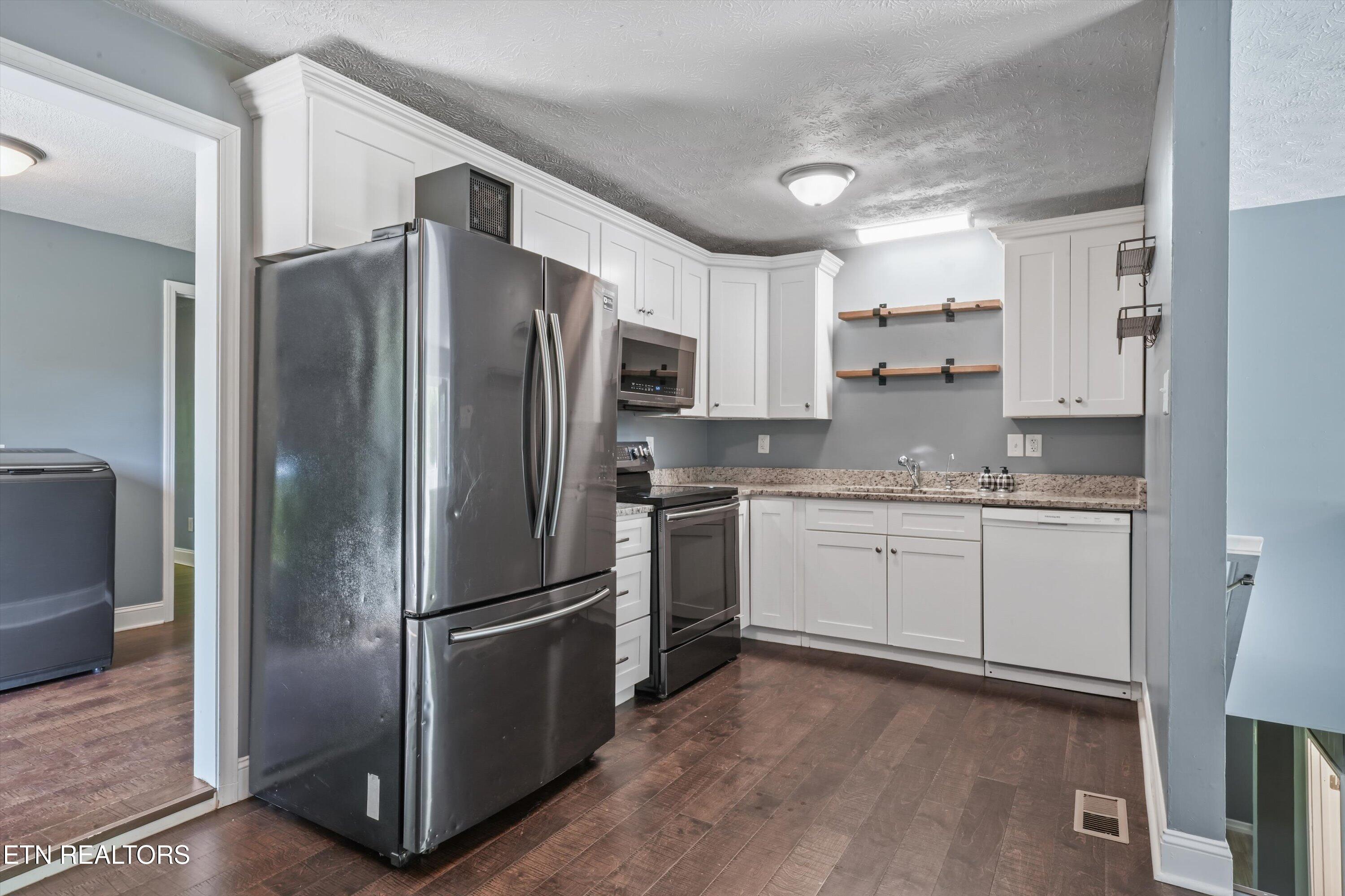 3311 Big Cove Lane Louisville TN 37777