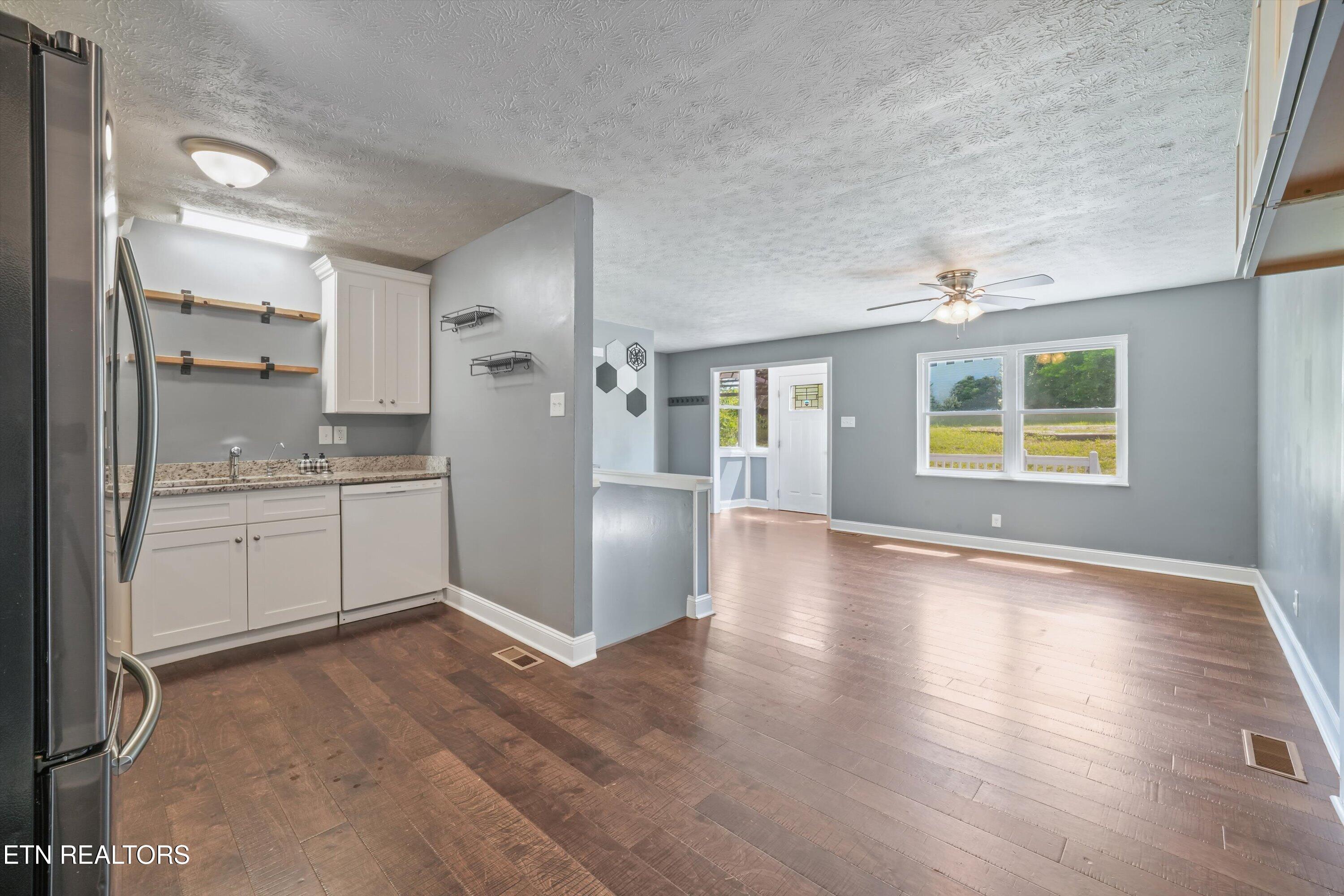 3311 Big Cove Lane Louisville TN 37777