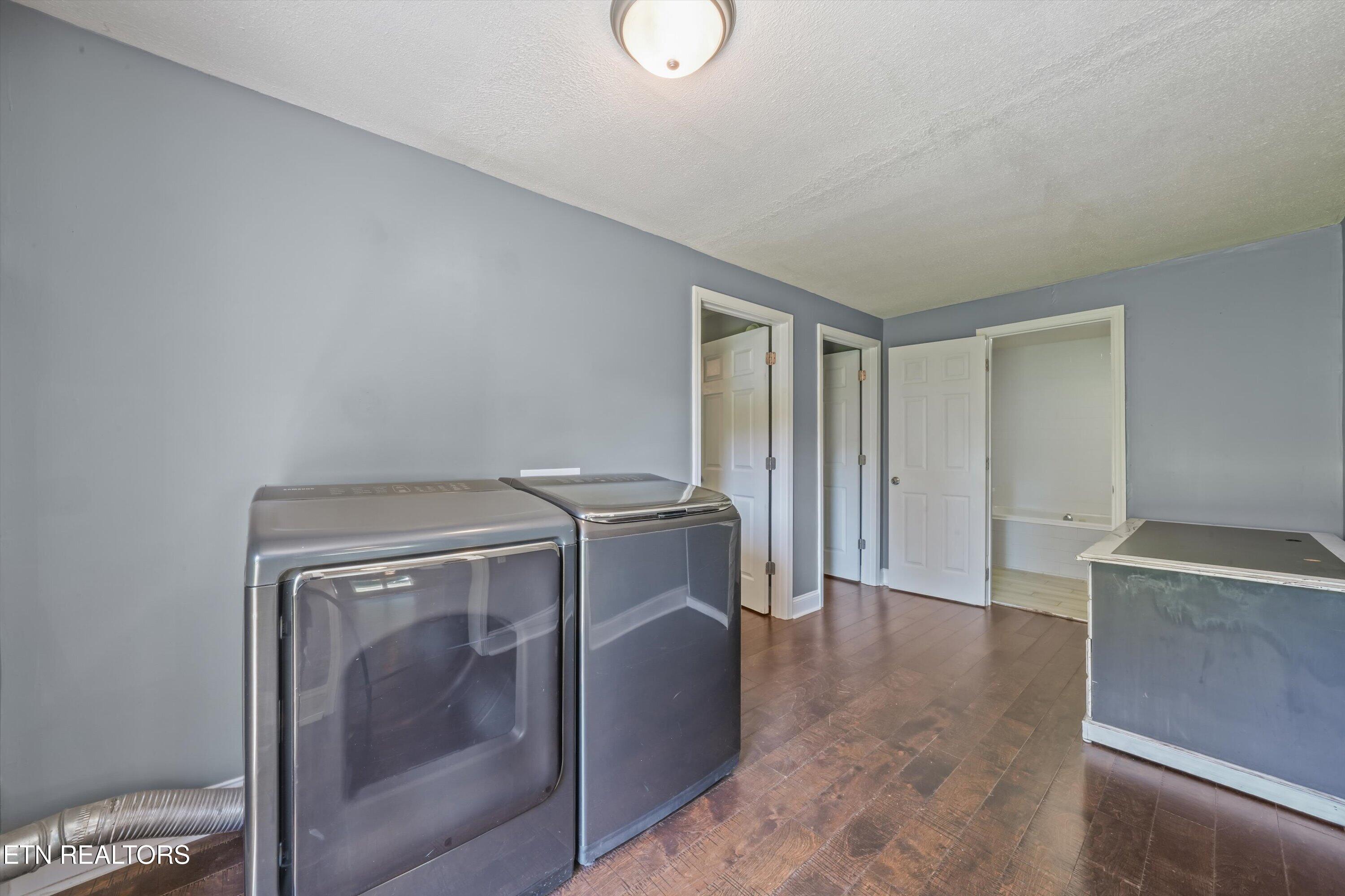 3311 Big Cove Lane Louisville TN 37777