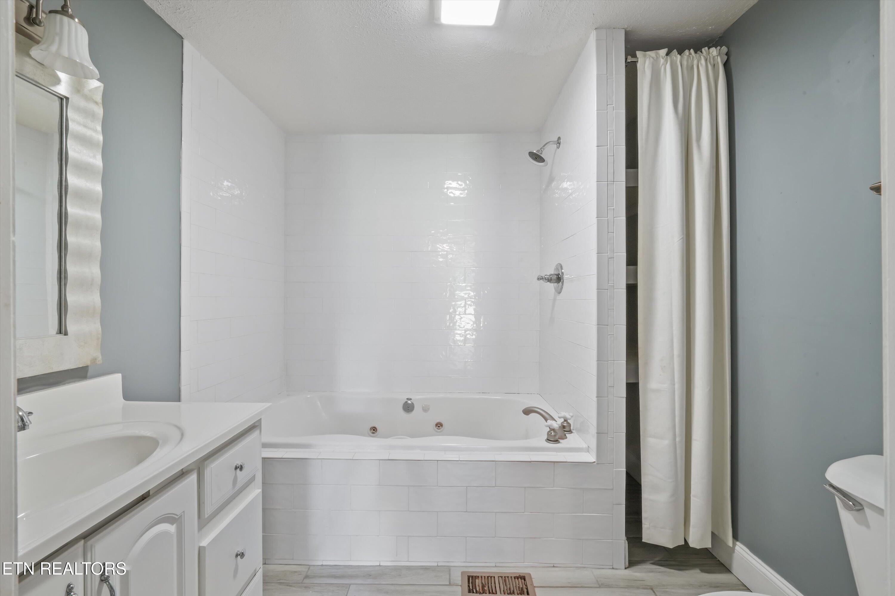 3311 Big Cove Lane Louisville TN 37777