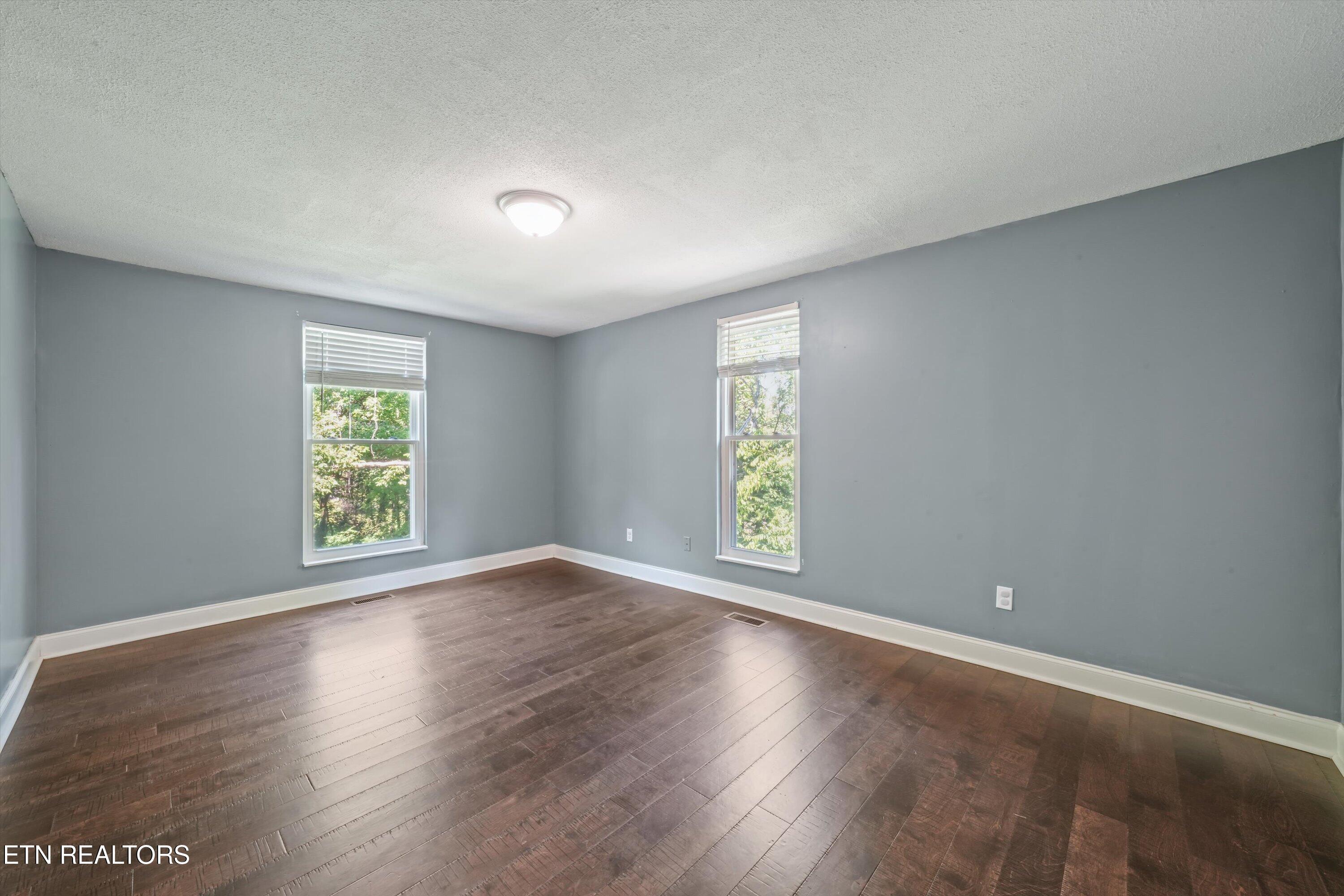 3311 Big Cove Lane Louisville TN 37777