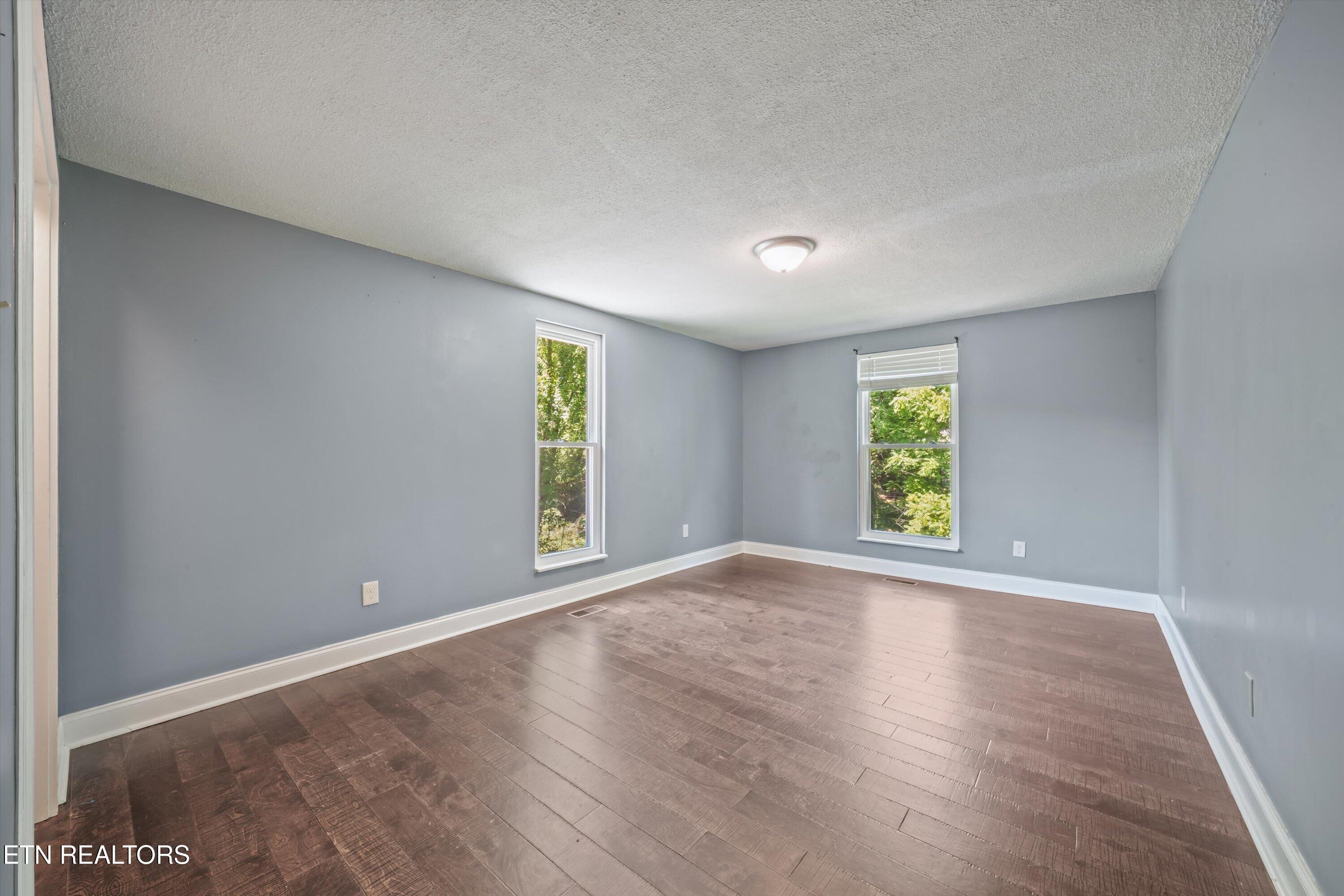 3311 Big Cove Lane Louisville TN 37777