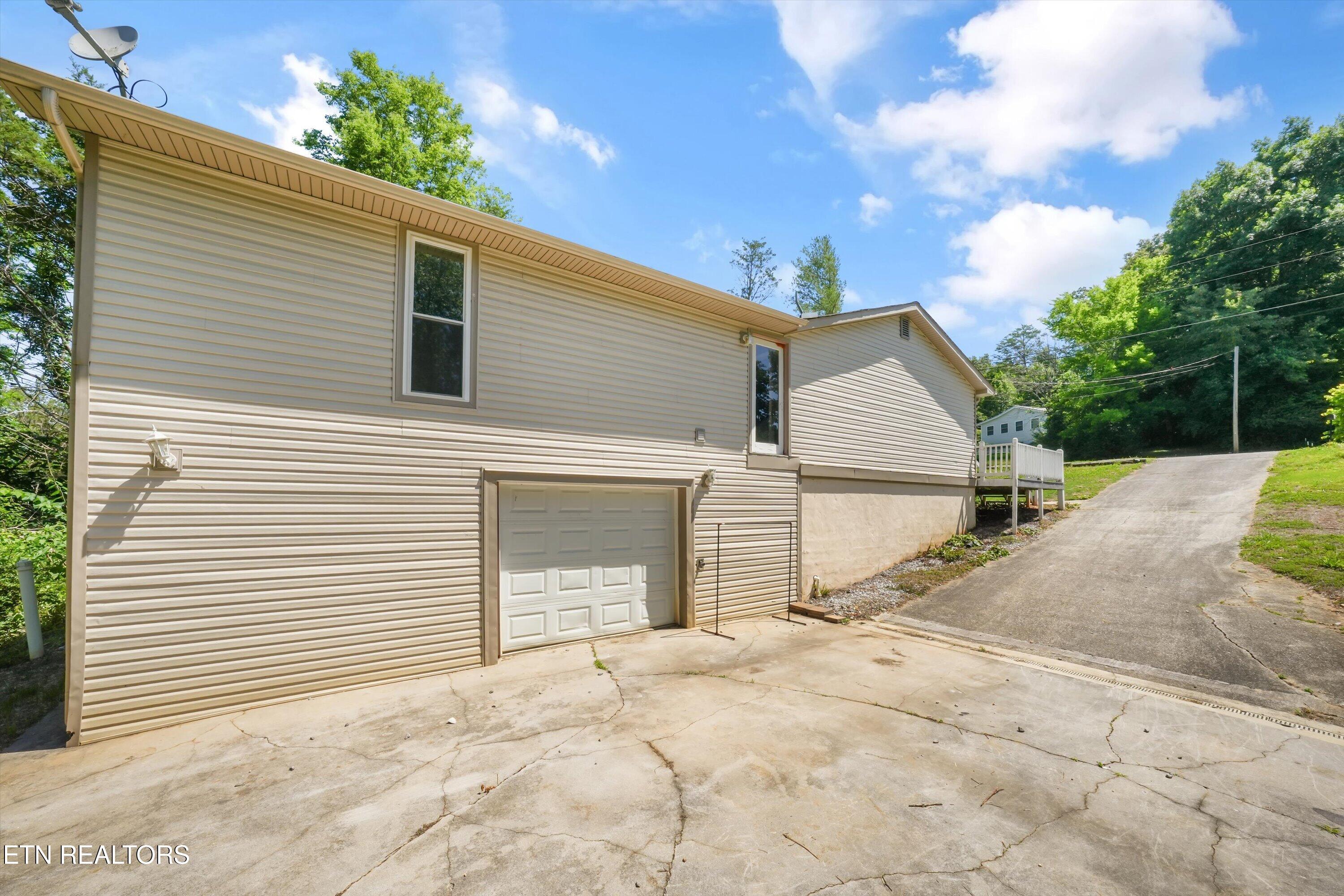 3311 Big Cove Lane Louisville TN 37777