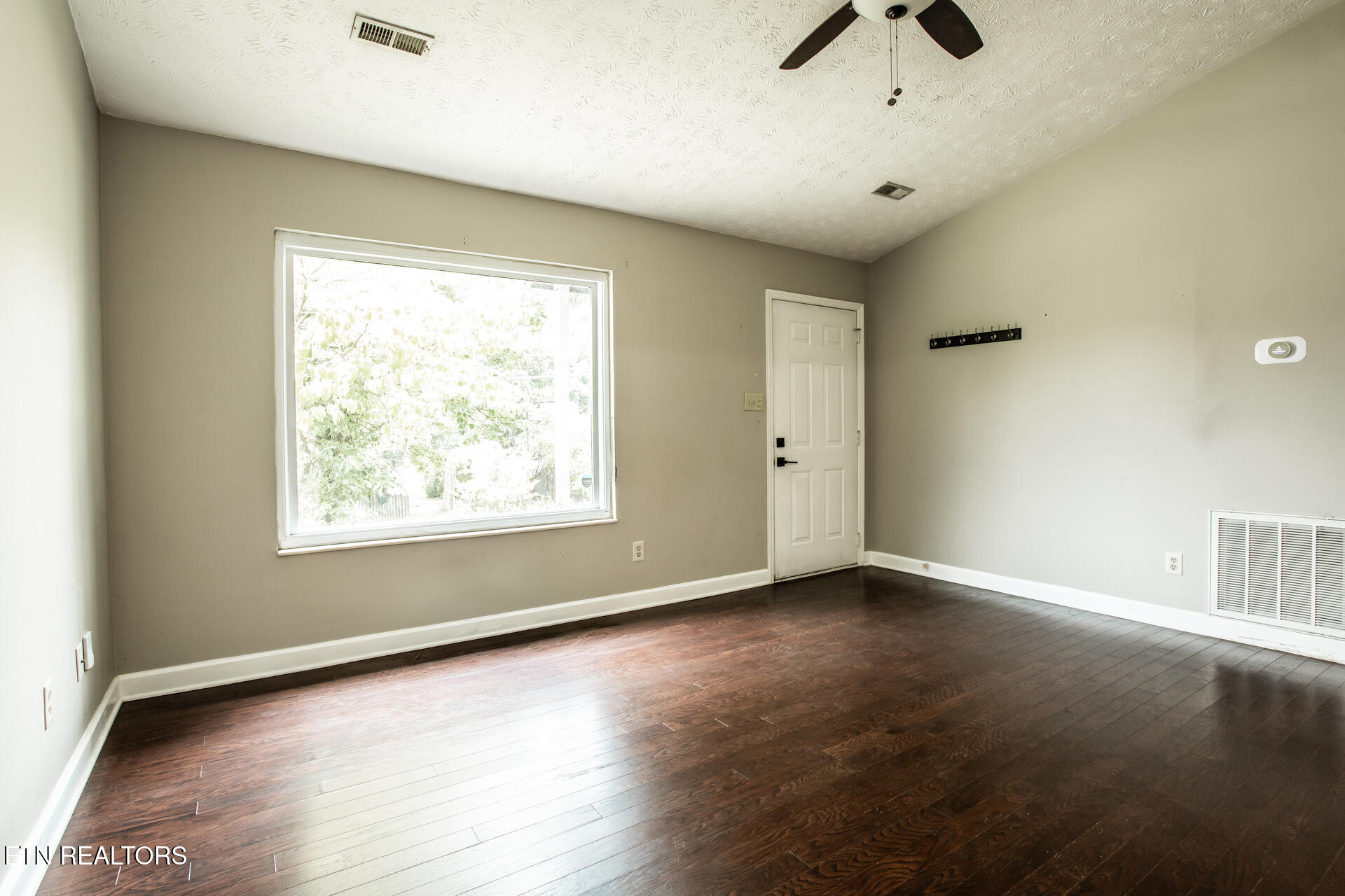 6009 Woodbark Trace Knoxville TN 37921