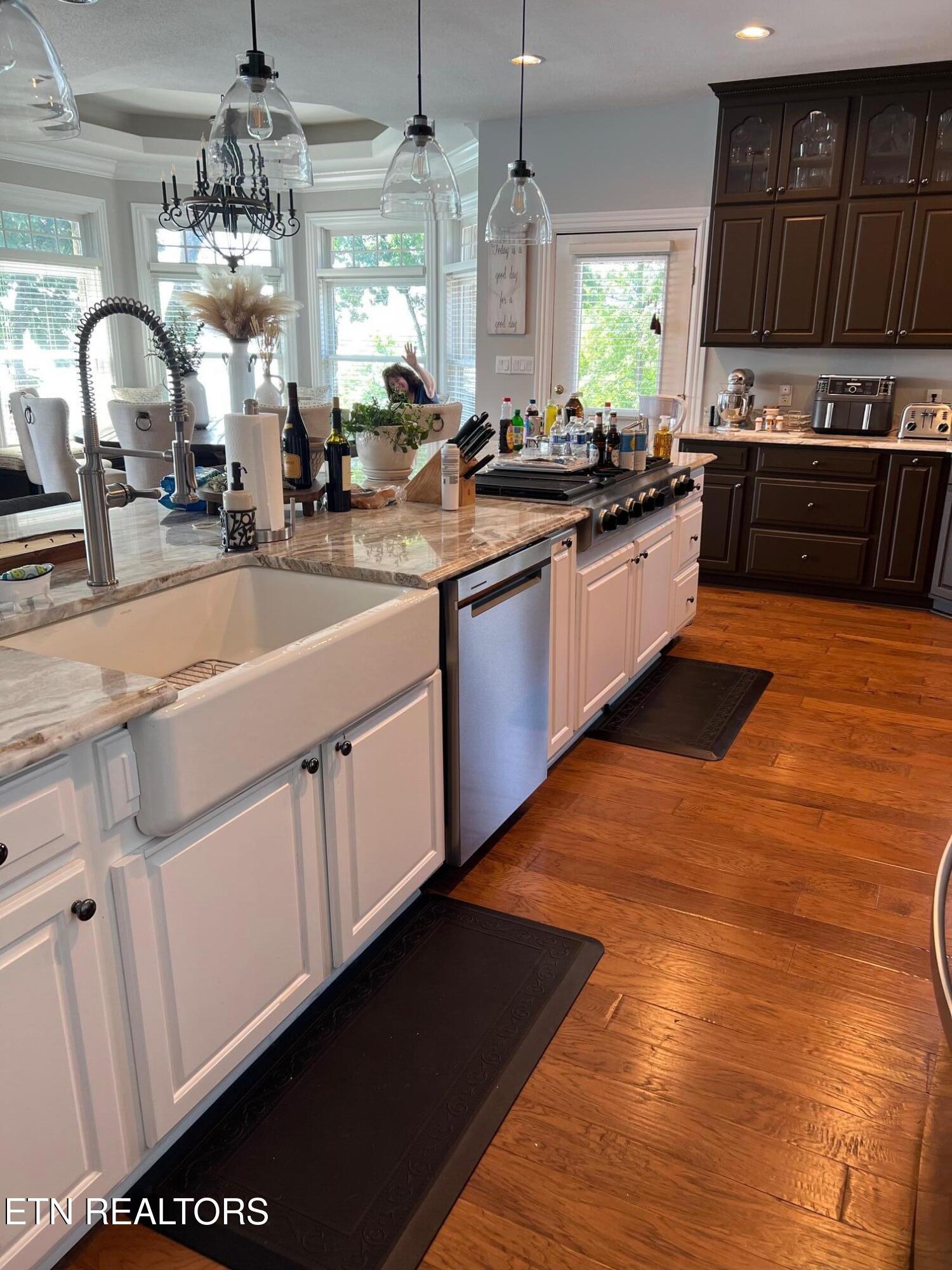 275 Rock Point Drive Vonore TN 37885