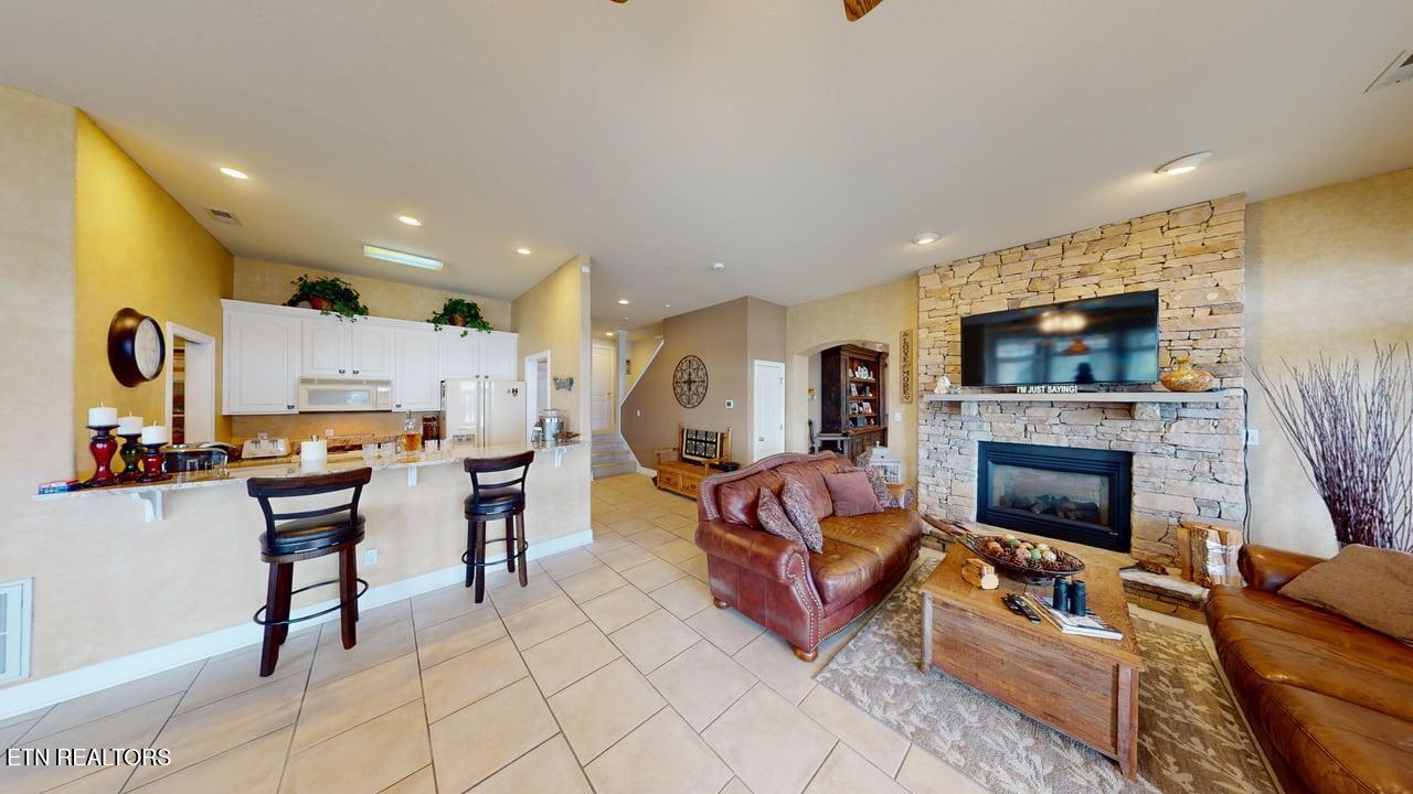 275 Rock Point Drive Vonore TN 37885