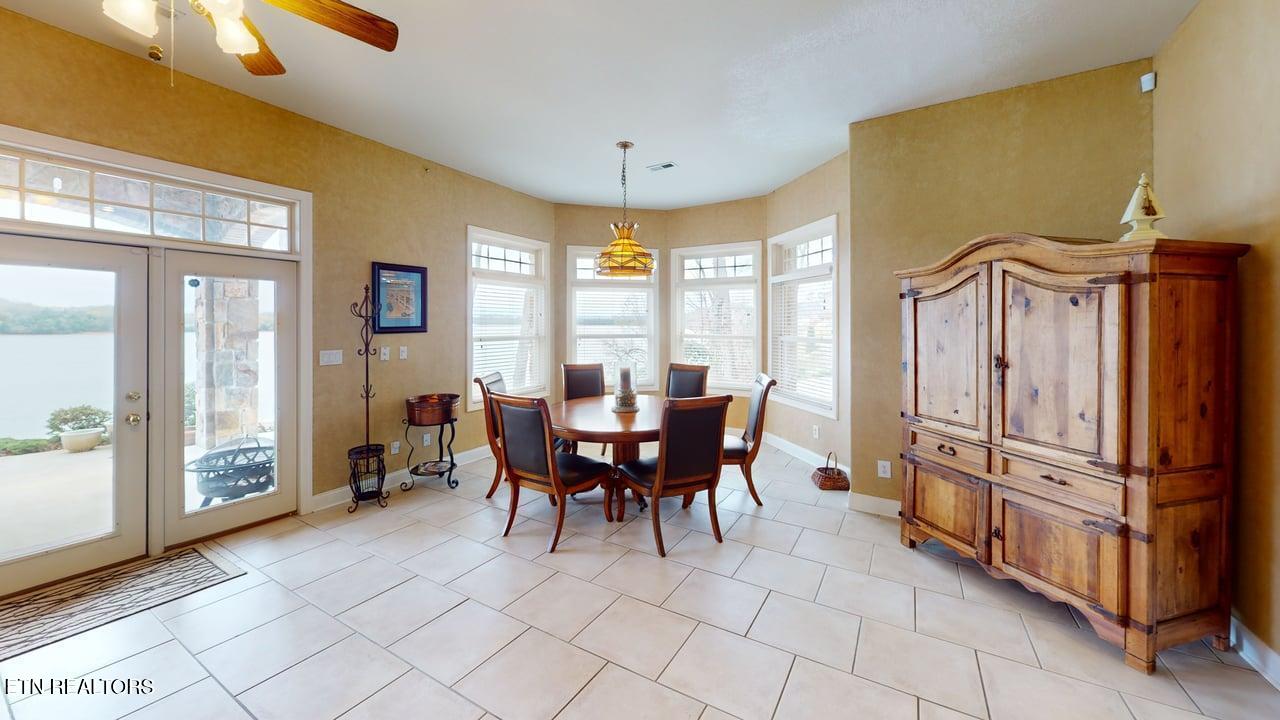 275 Rock Point Drive Vonore TN 37885