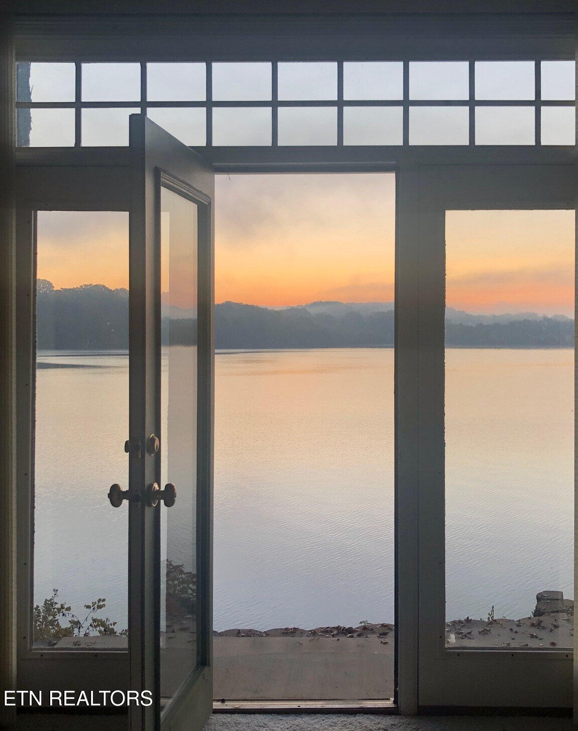 275 Rock Point Drive Vonore TN 37885