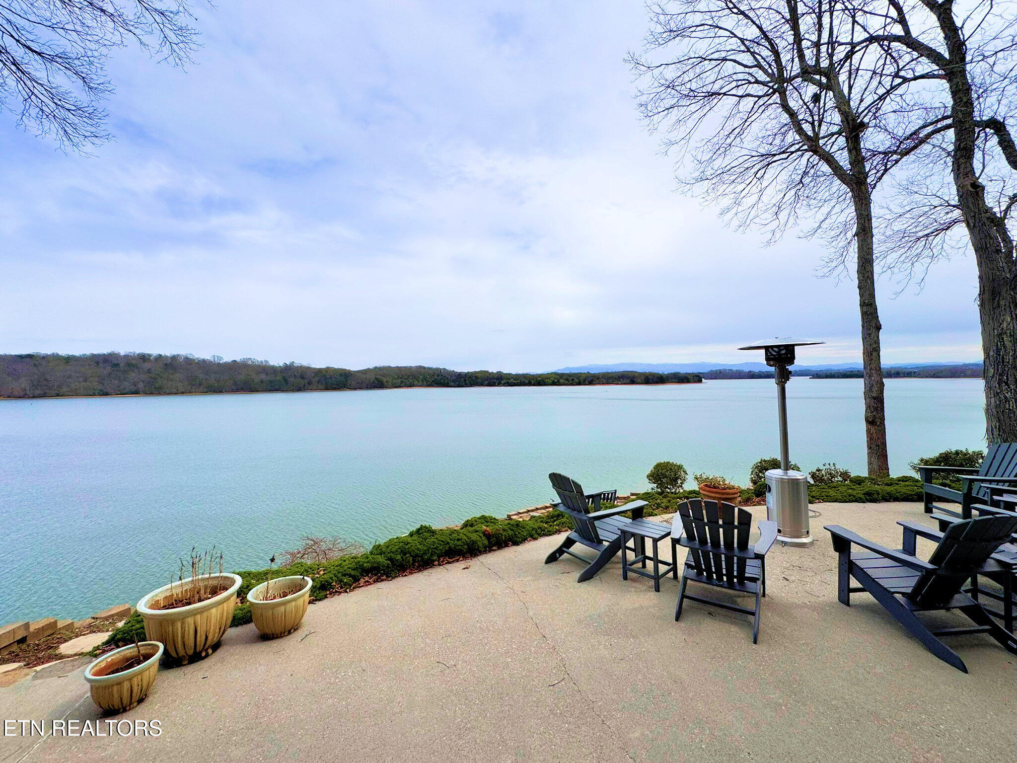 275 Rock Point Drive Vonore TN 37885