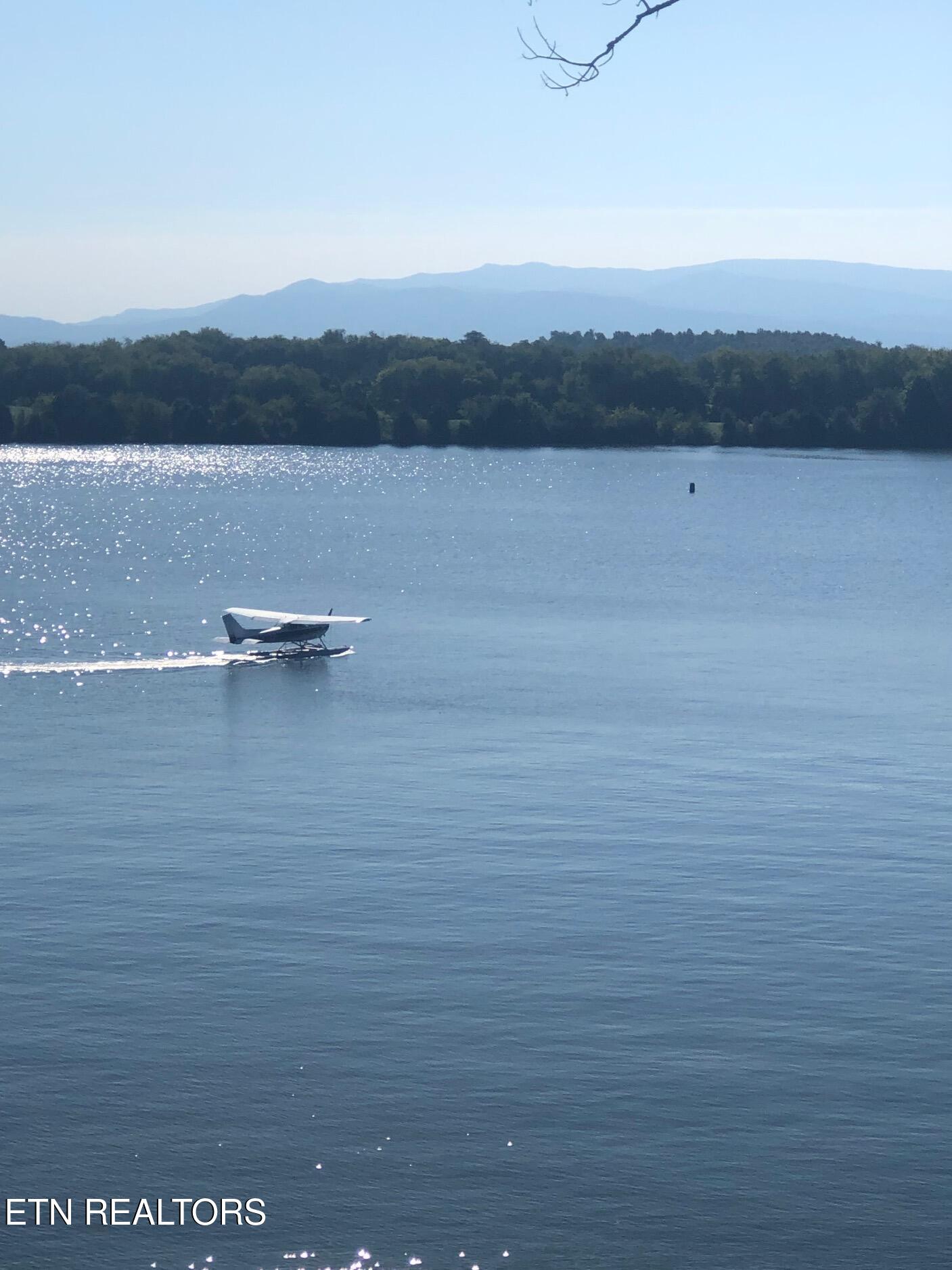 275 Rock Point Drive Vonore TN 37885