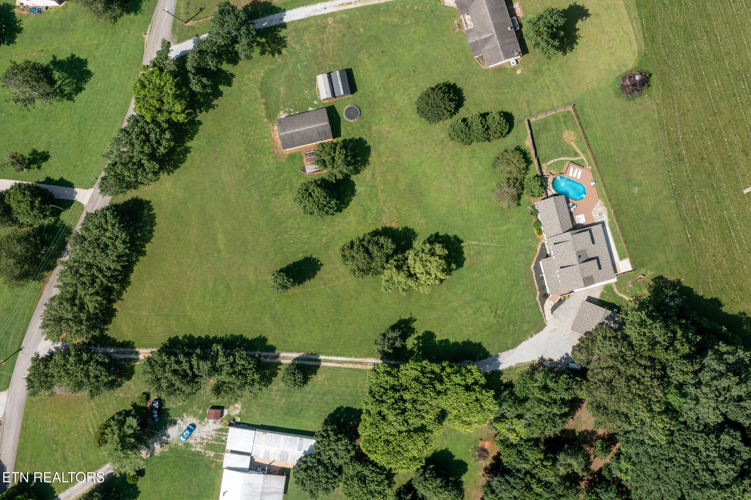 1048 Little Dogwood Road Kingston TN 37763