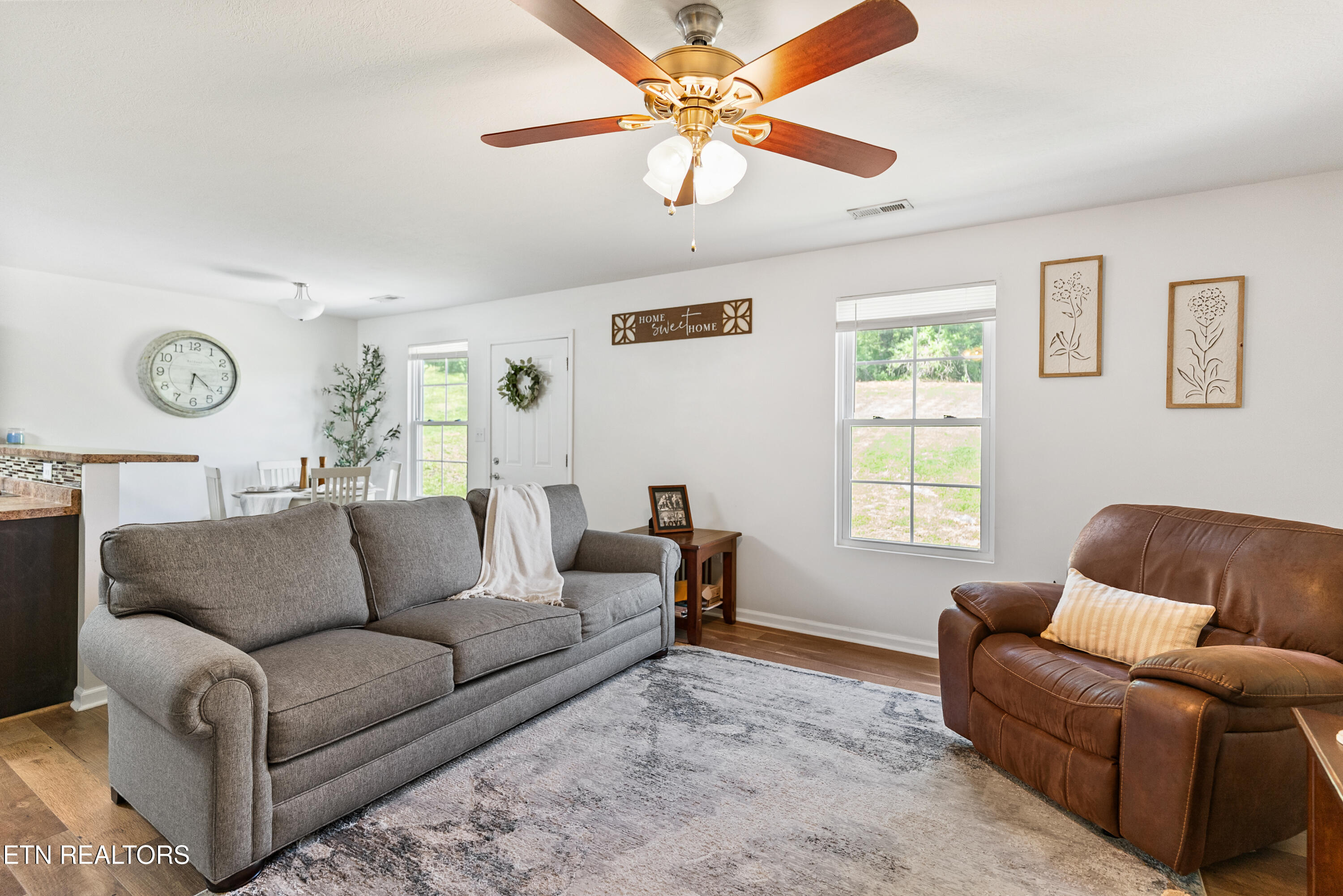 2125 Bluebonnet Drive Mascot TN 37806