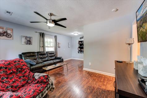 512 Akers Street Maryville TN 37804