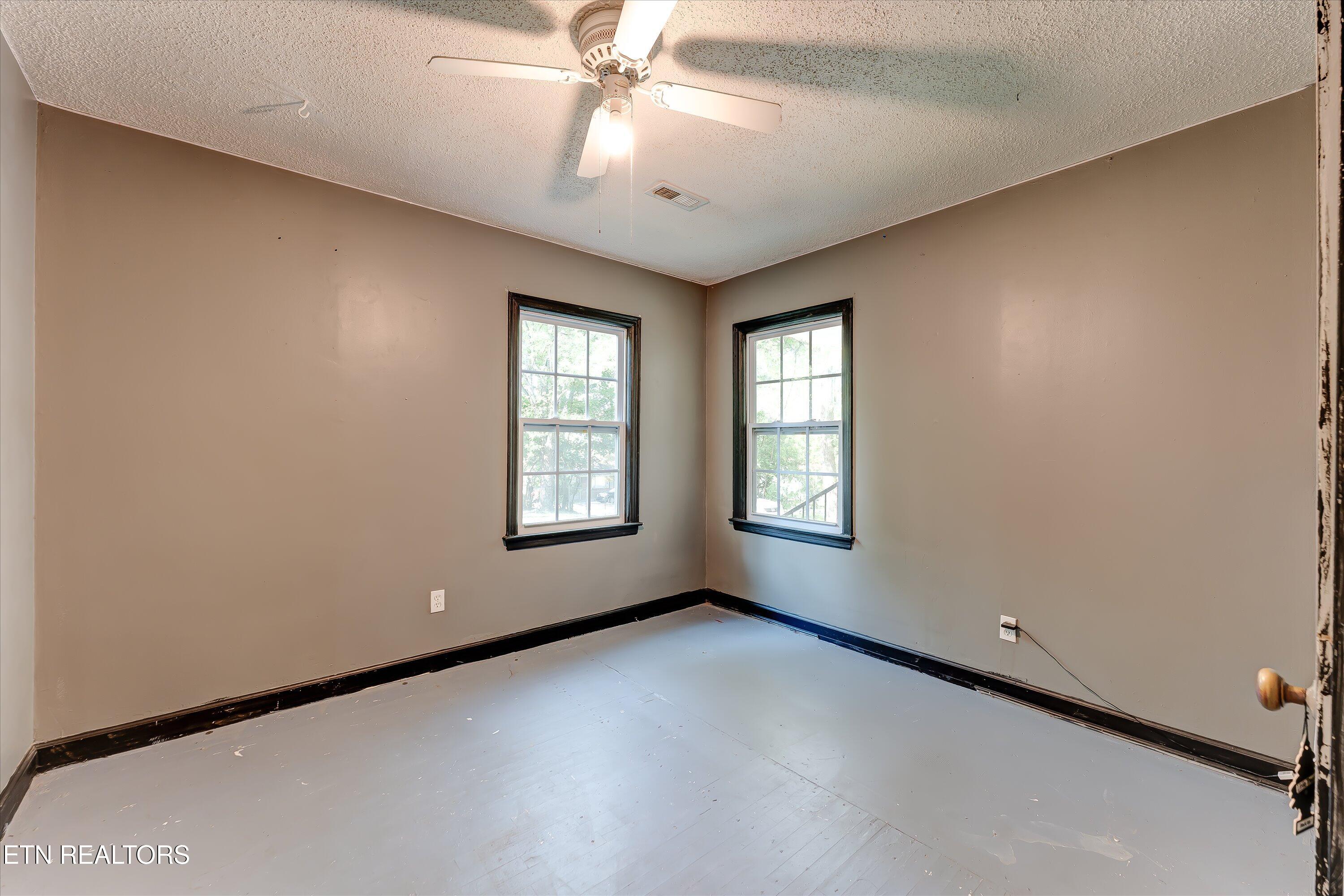 512 Akers Street Maryville TN 37804