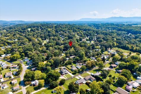 512 Akers Street Maryville TN 37804