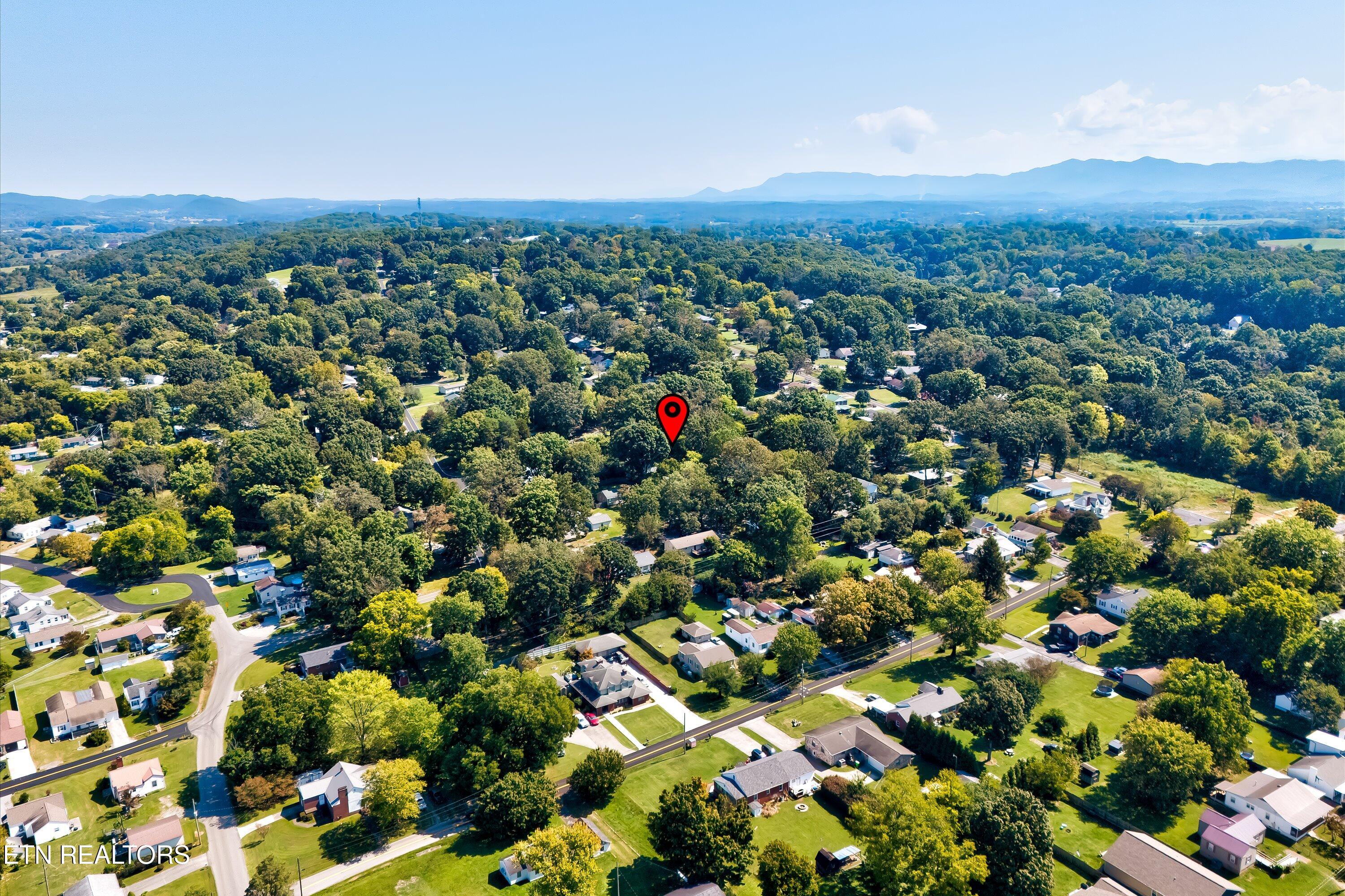 512 Akers Street Maryville TN 37804