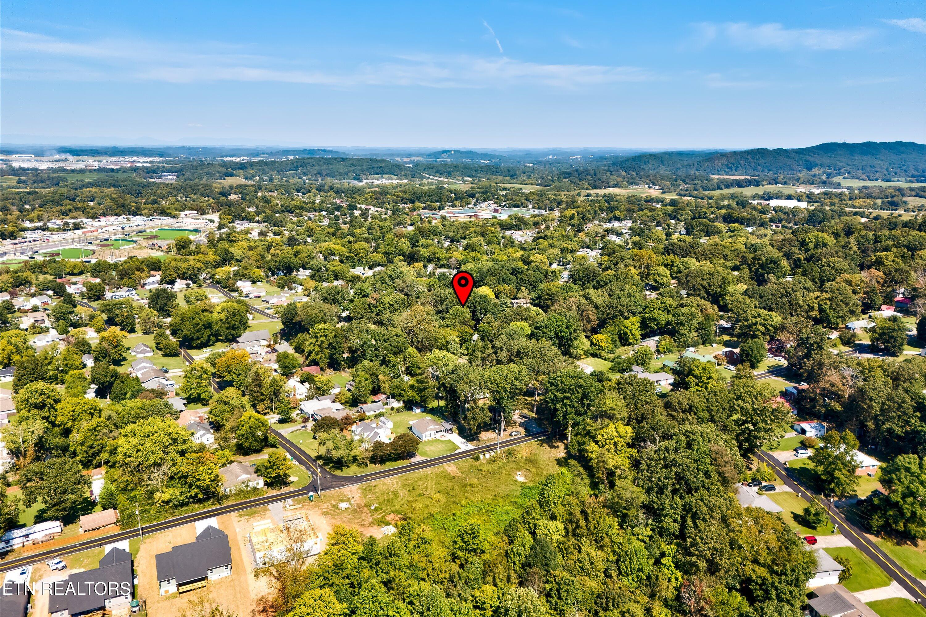 512 Akers Street Maryville TN 37804