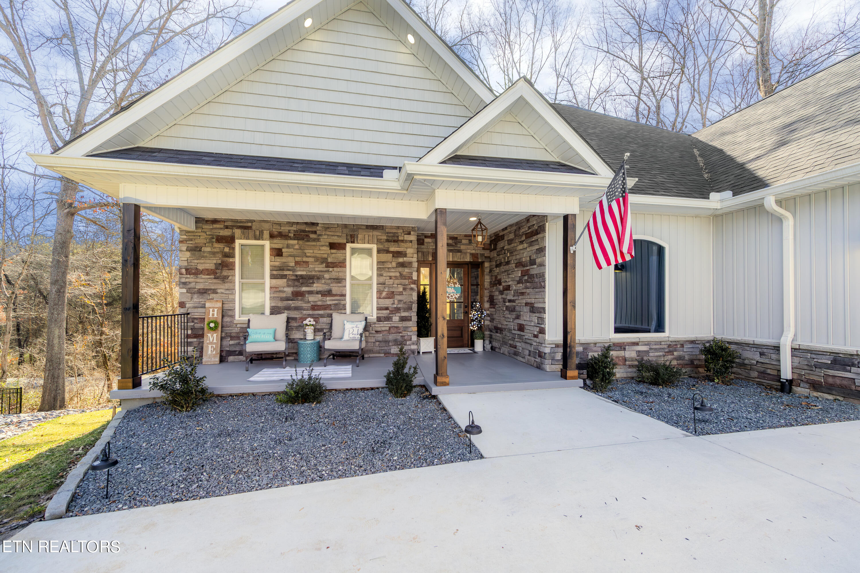 102 Doya Lane Loudon TN 37774
