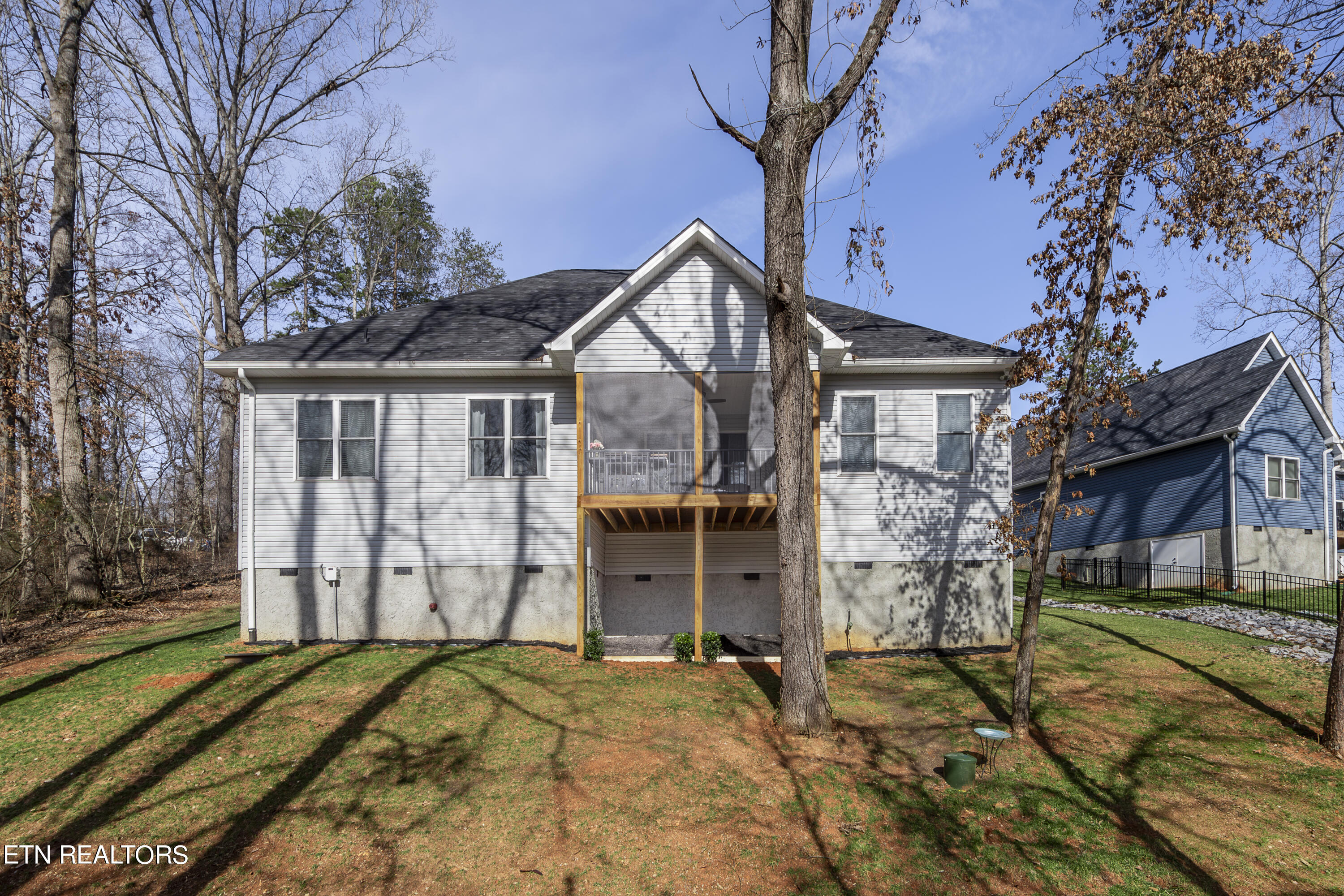 102 Doya Lane Loudon TN 37774