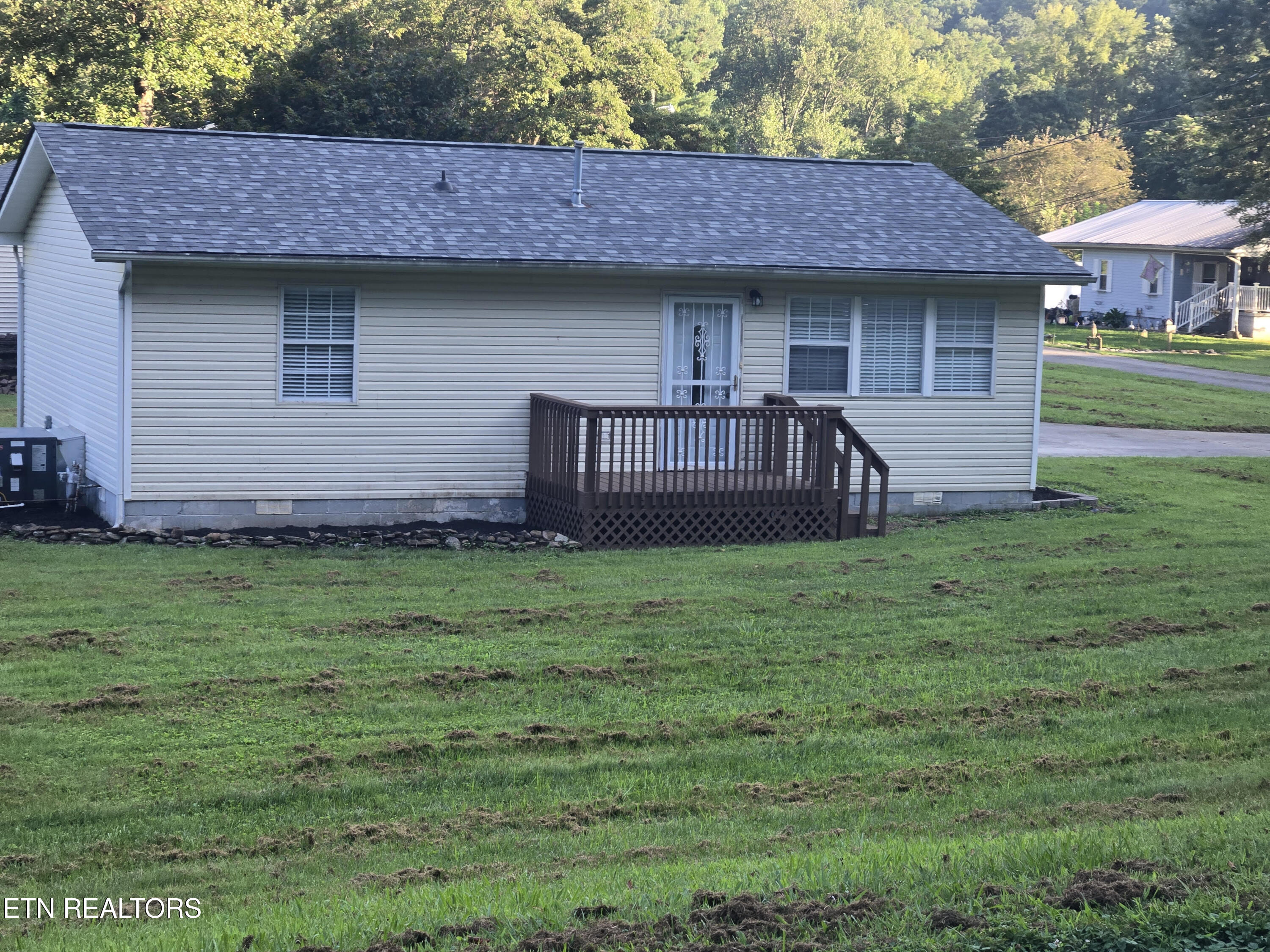 9533 Petros Highway Oliver Springs TN 37840