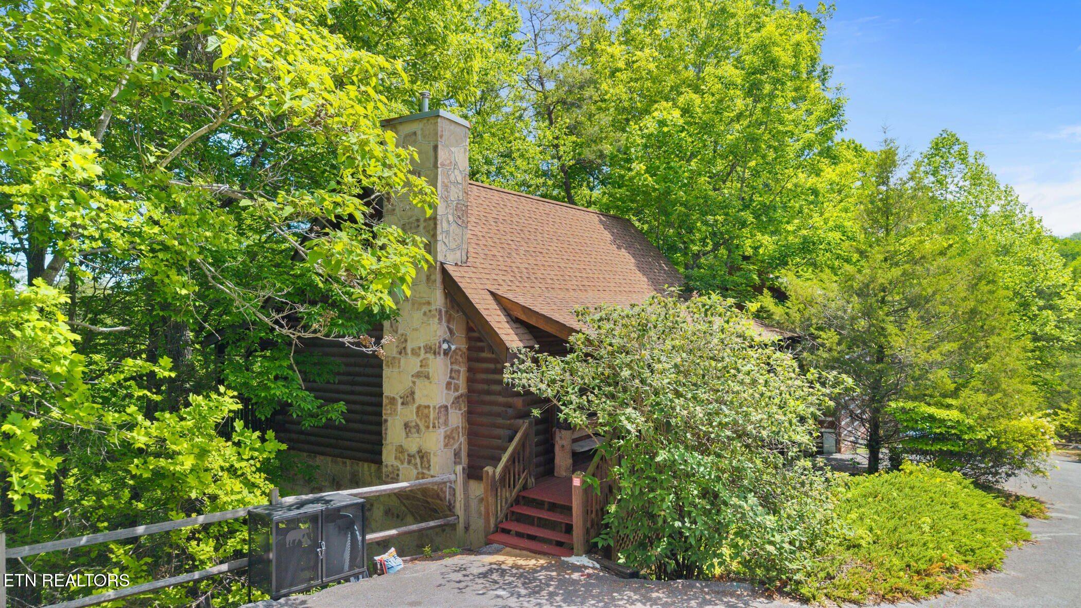 746 Nighthawk Way Pigeon Forge TN 37863