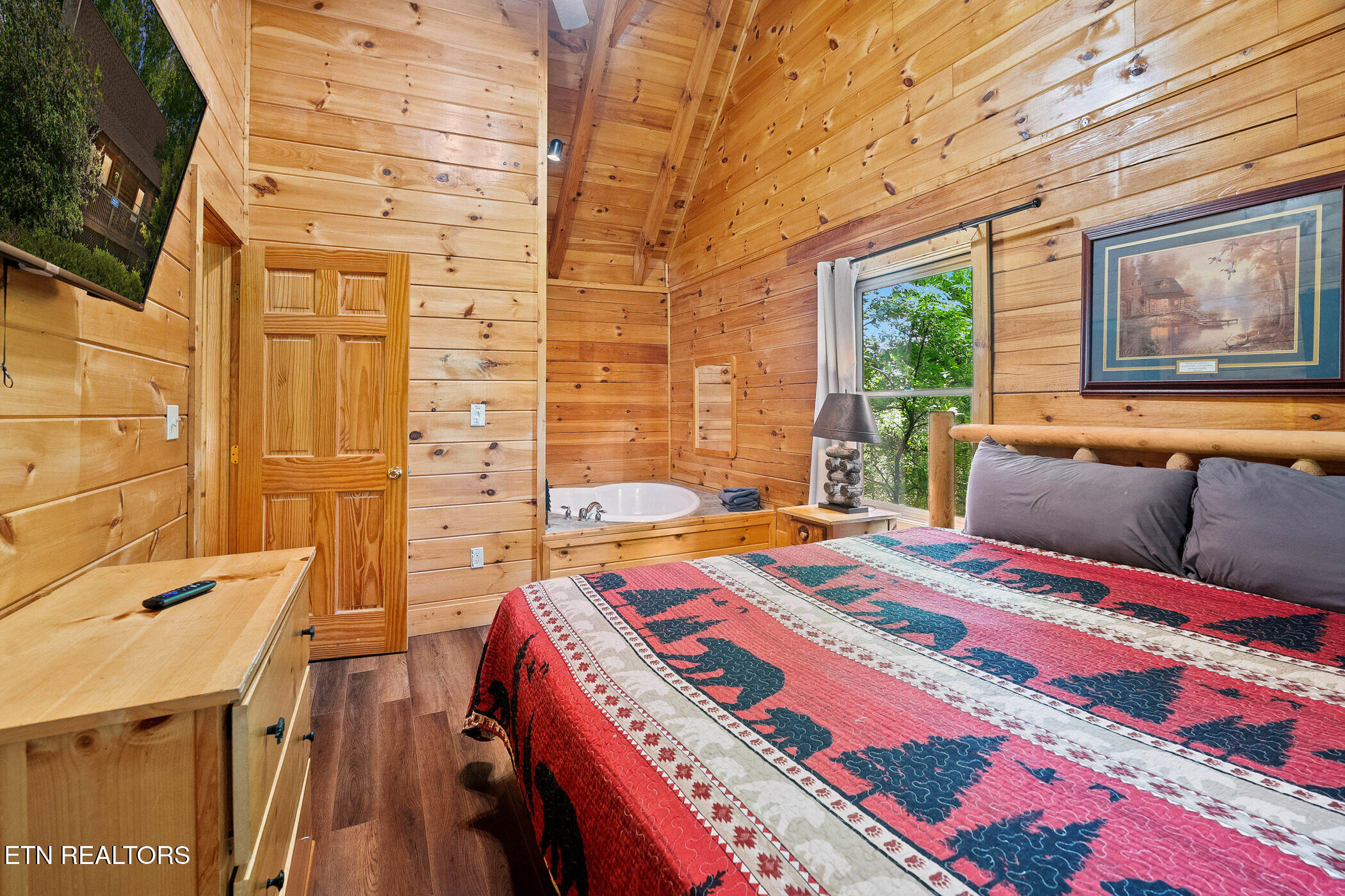 746 Nighthawk Way Pigeon Forge TN 37863