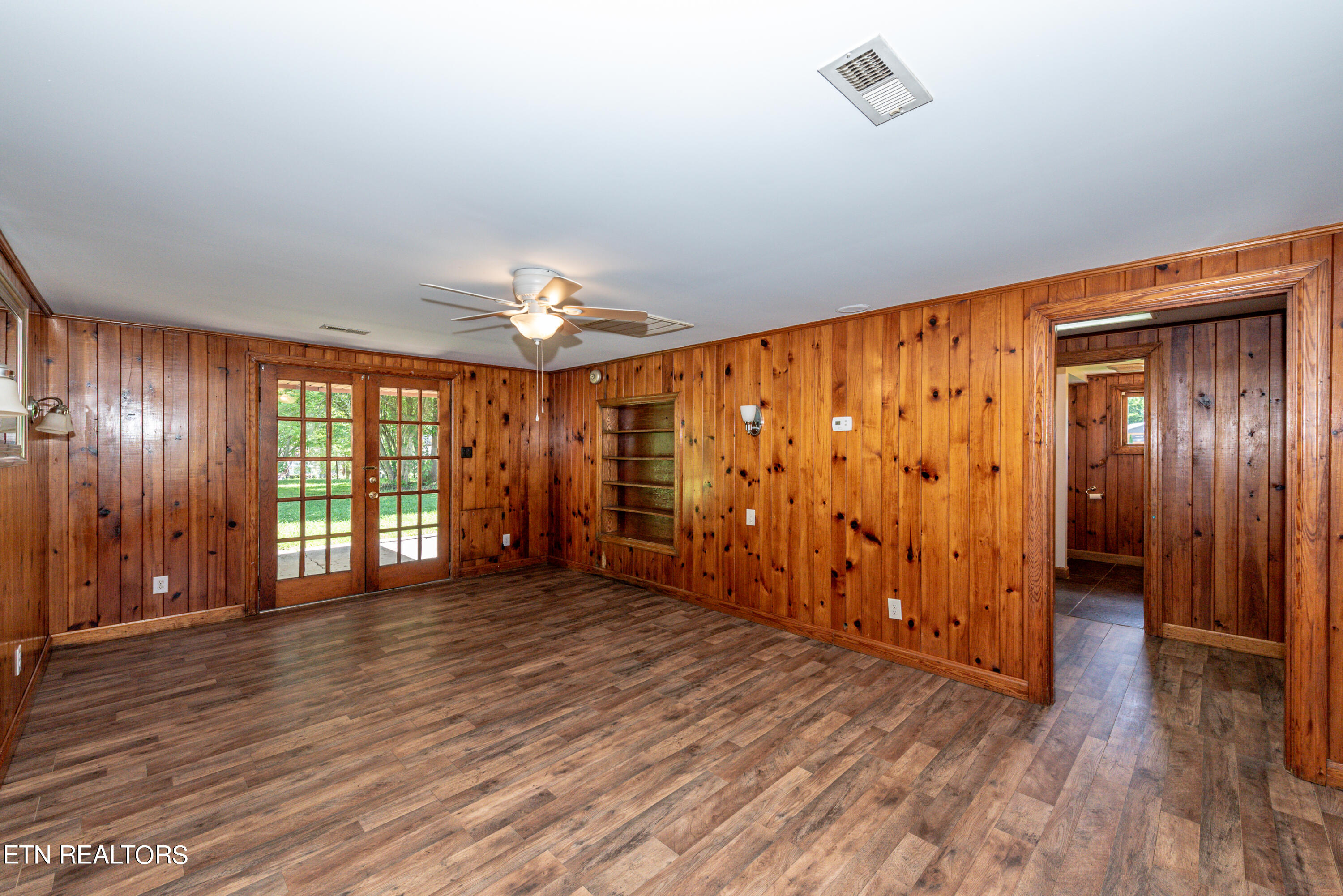 8121 Old Highway 73 Townsend TN 37882
