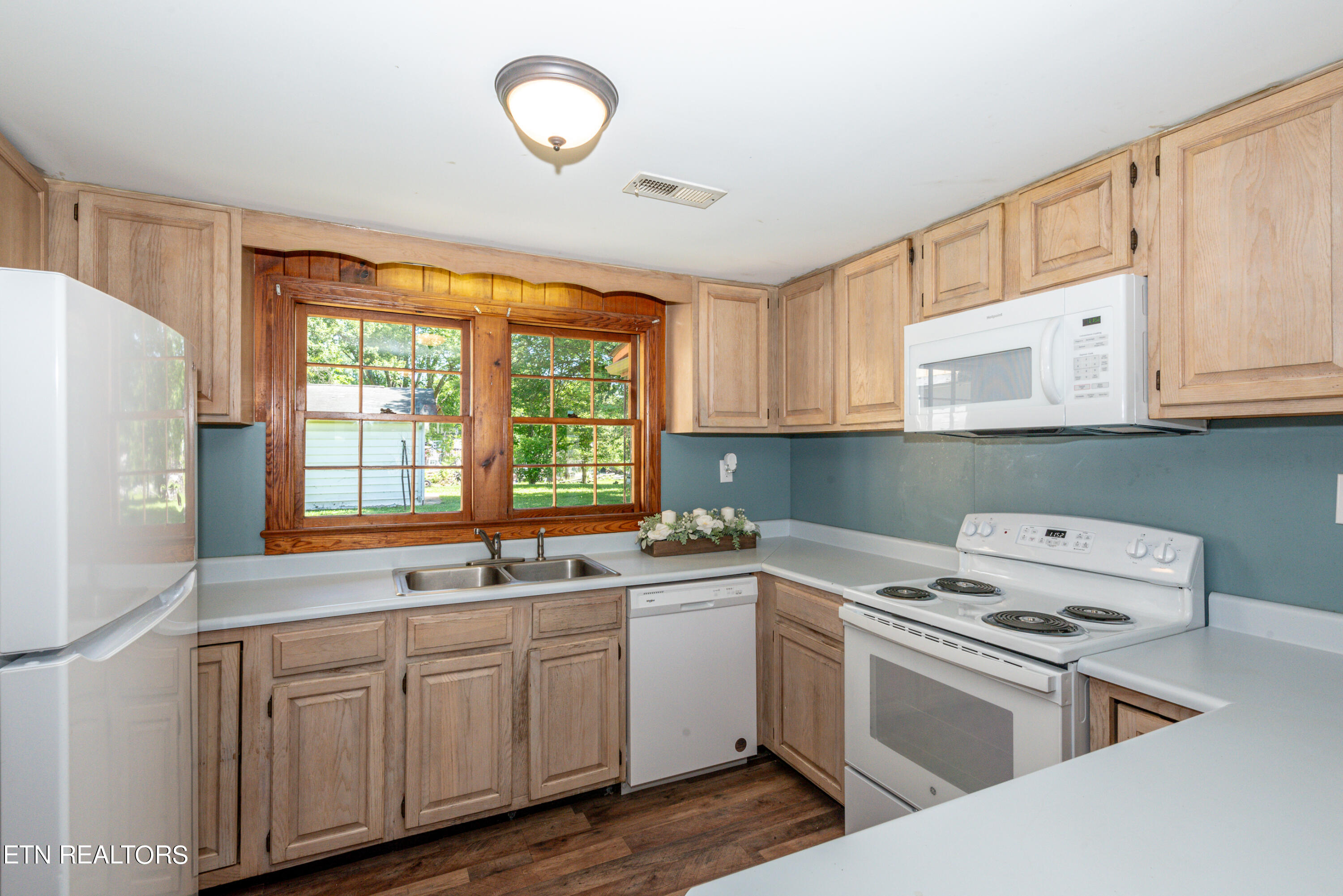 8121 Old Highway 73 Townsend TN 37882
