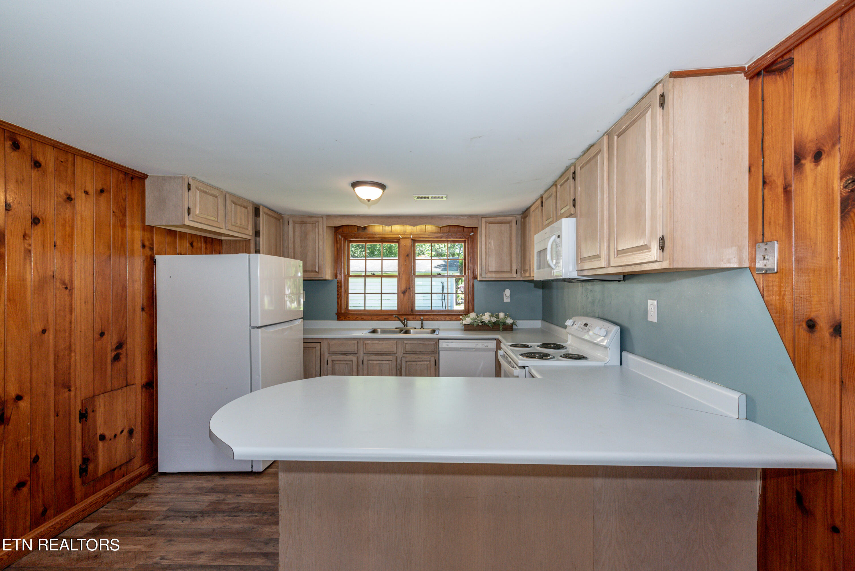 8121 Old Highway 73 Townsend TN 37882