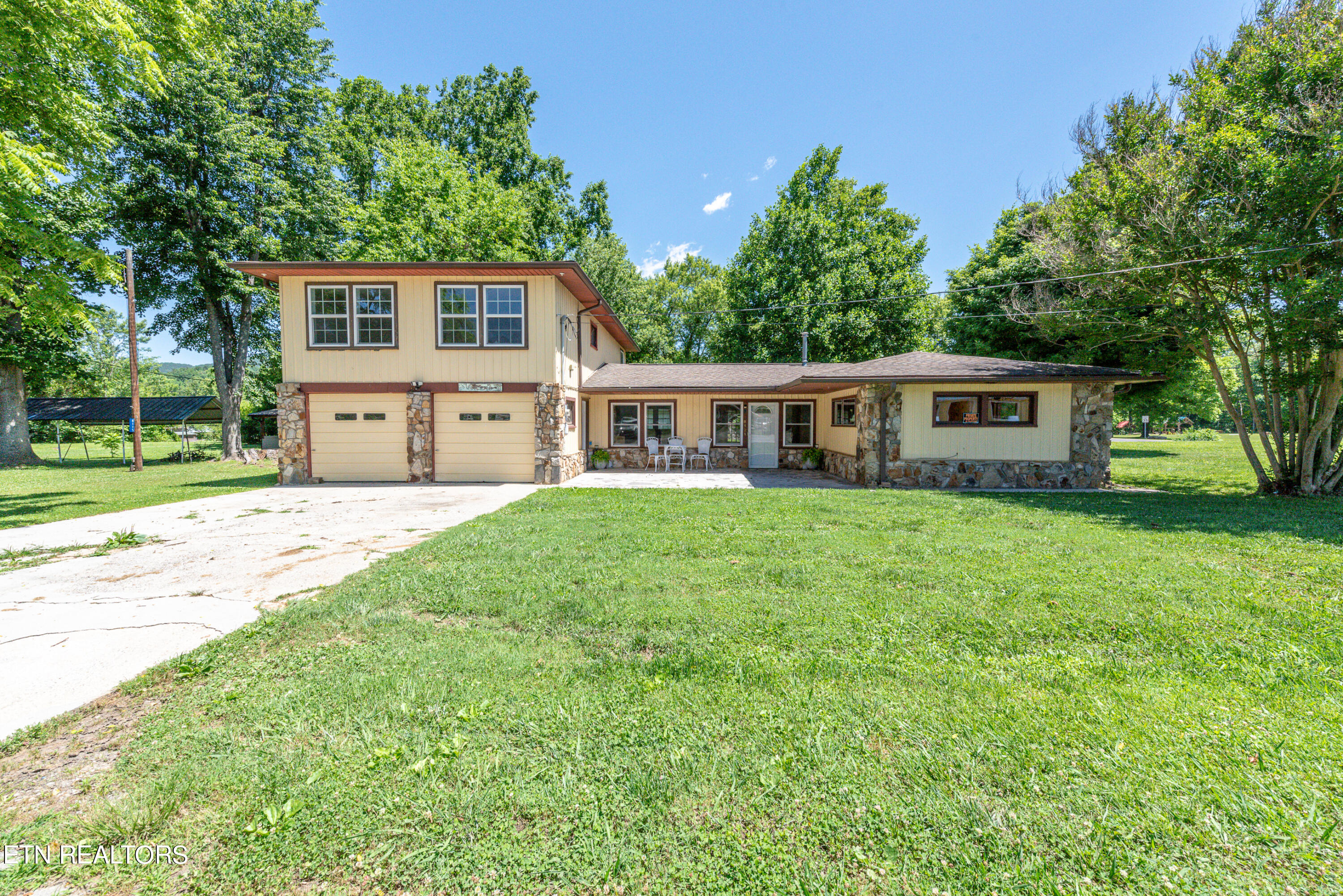 8121 Old Highway 73 Townsend TN 37882